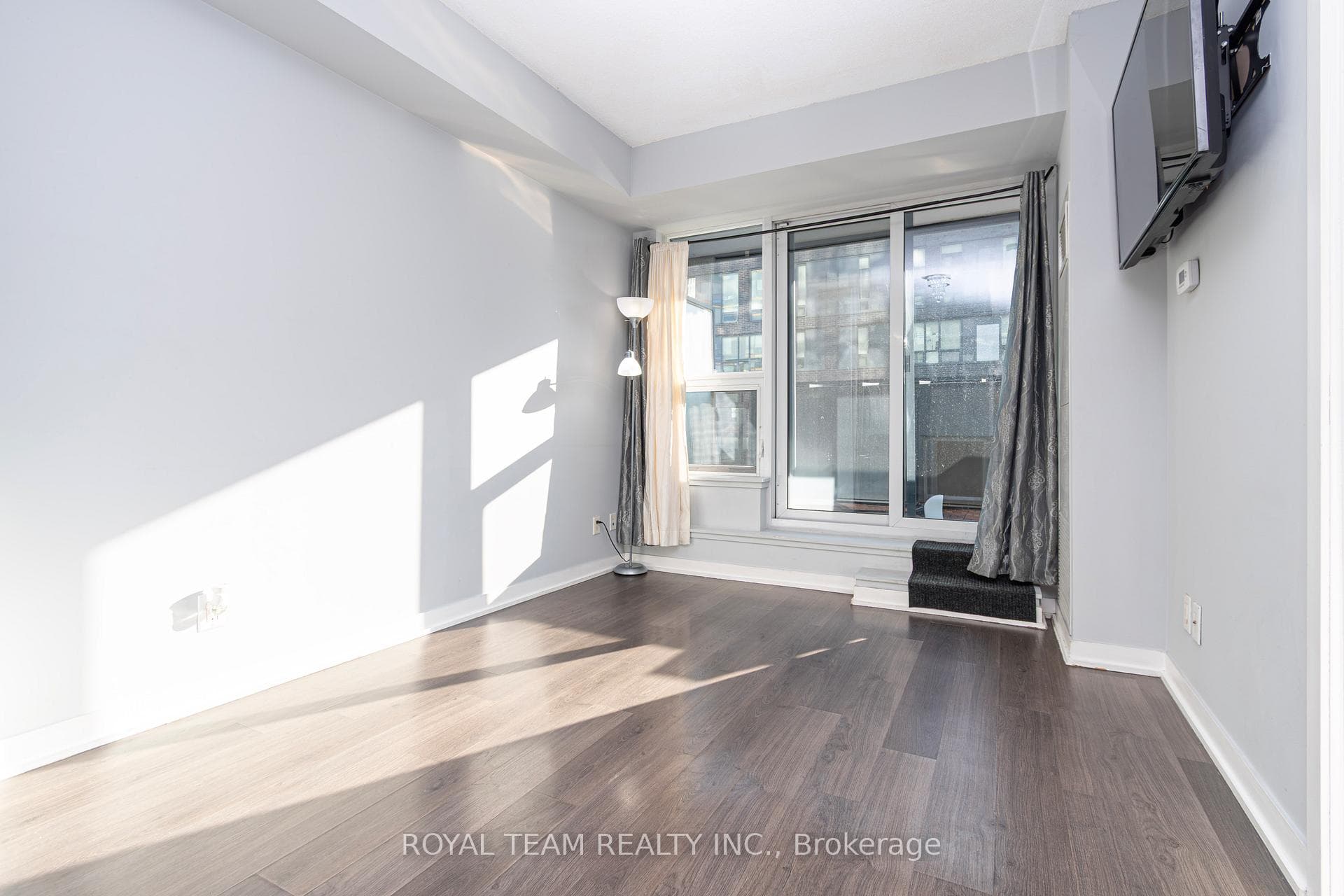 225 Sackville Street Unit 508 photo 8