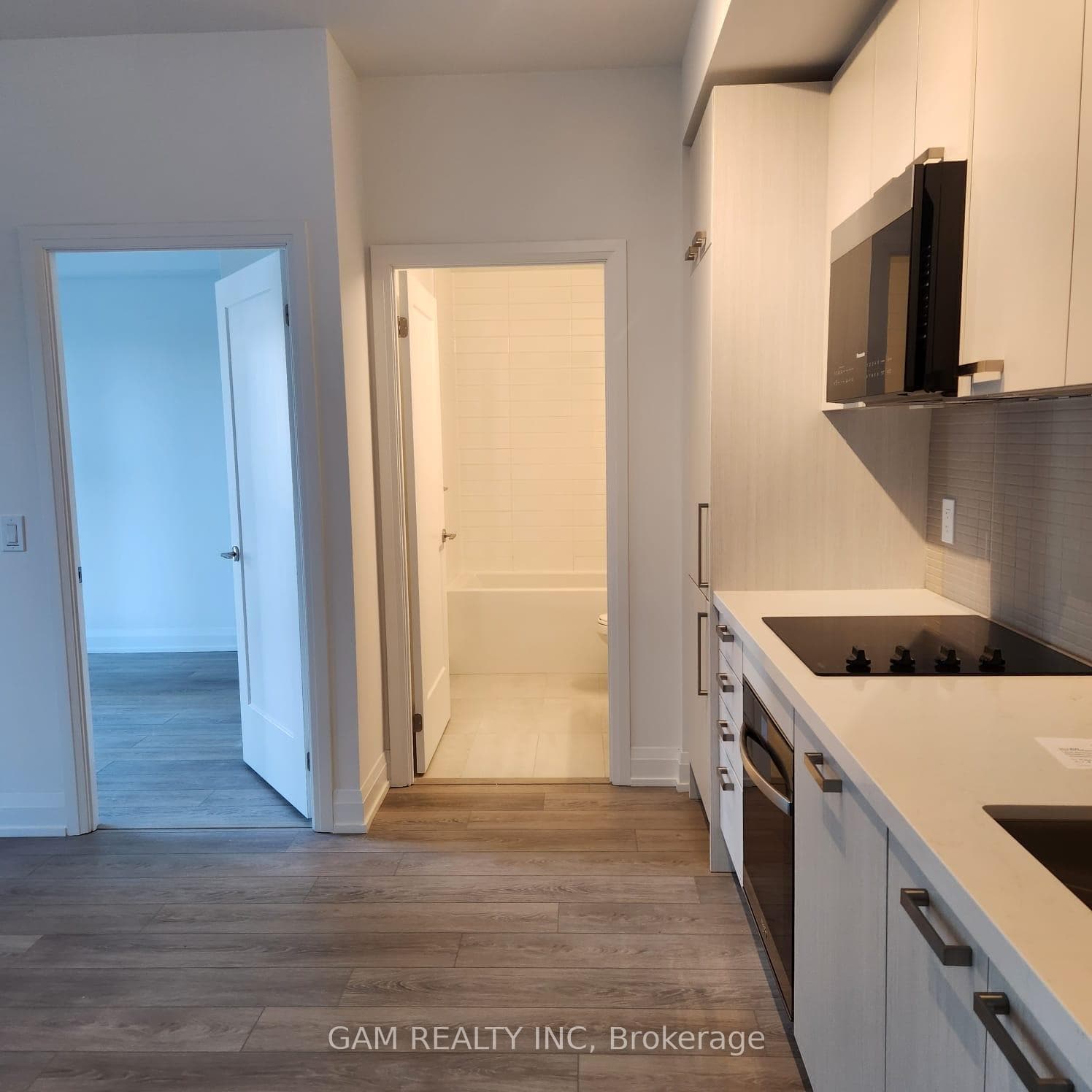 20 Soudan Avenue Unit 1011 photo 9
