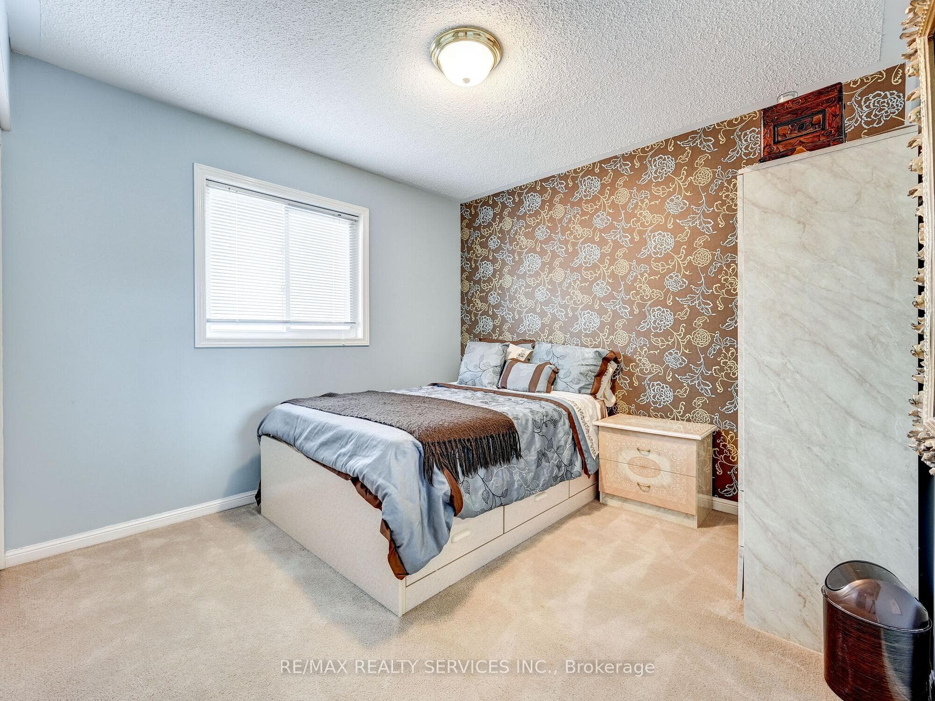 12 Yolanda Place photo 31