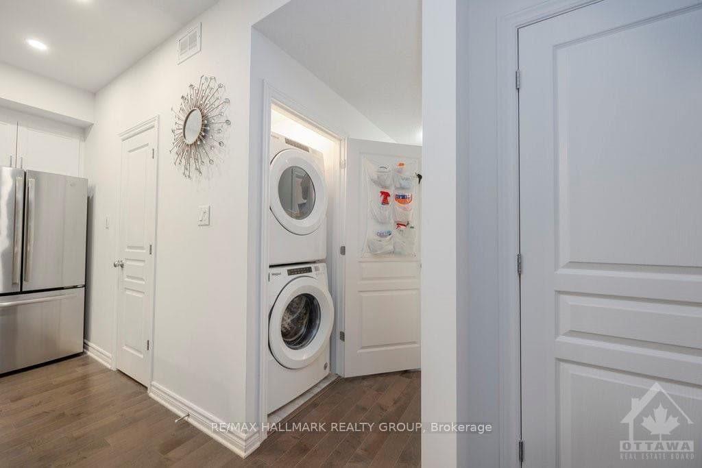 1022 BERYL Unit B photo 23