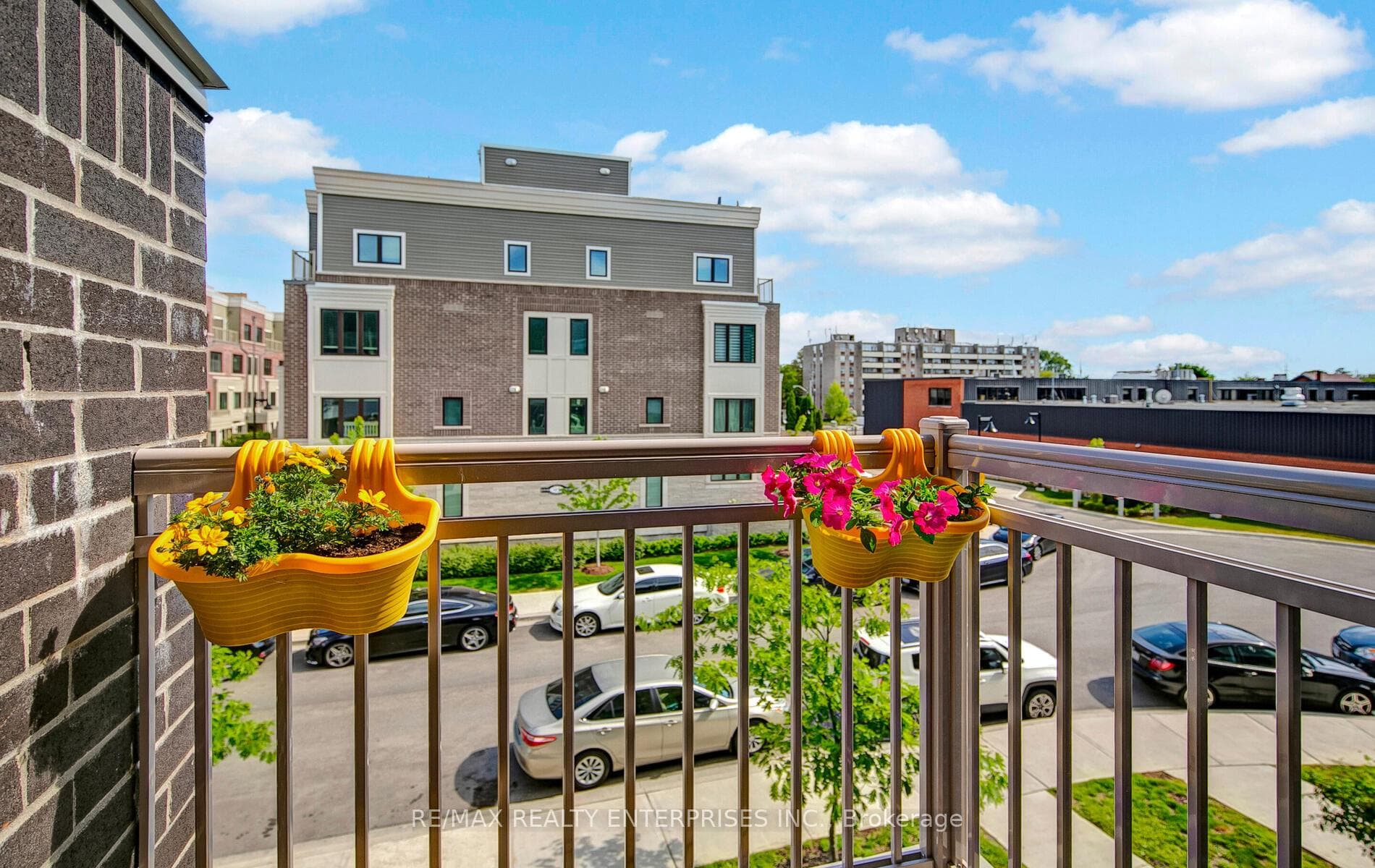 90 Eastwood Park Gardens Unit 20 photo 13