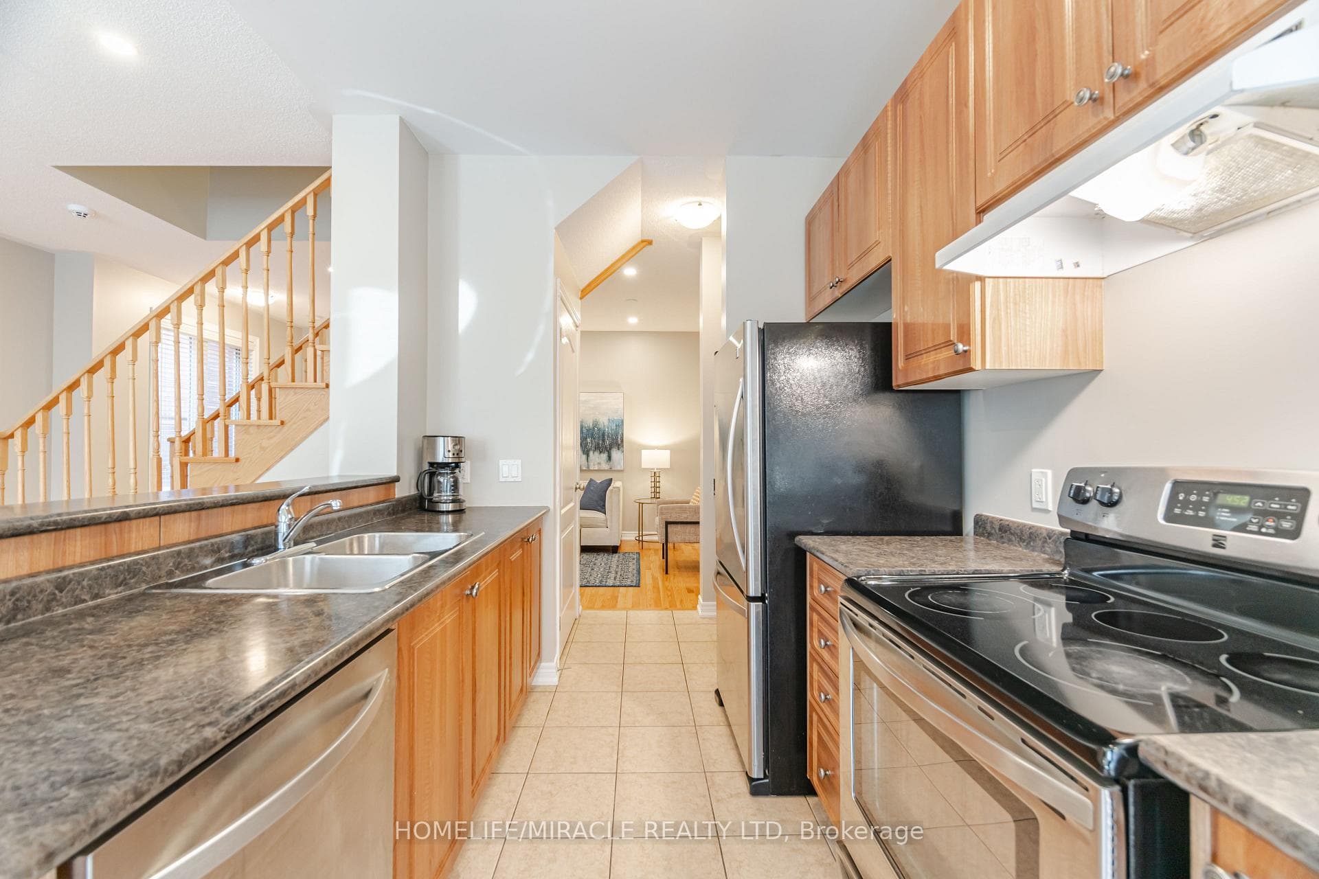 815 Miltonbrook Crescent photo 10