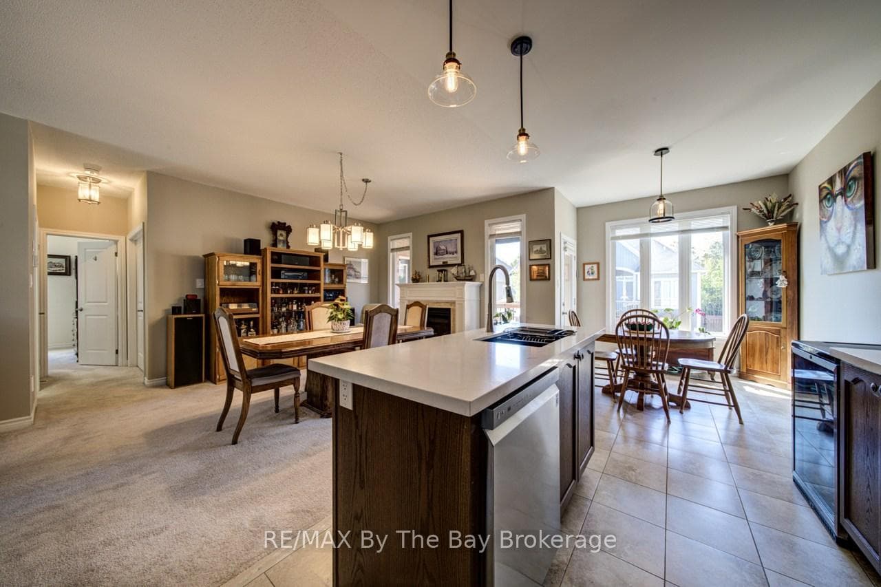 100 ALLEGRA Drive photo 17