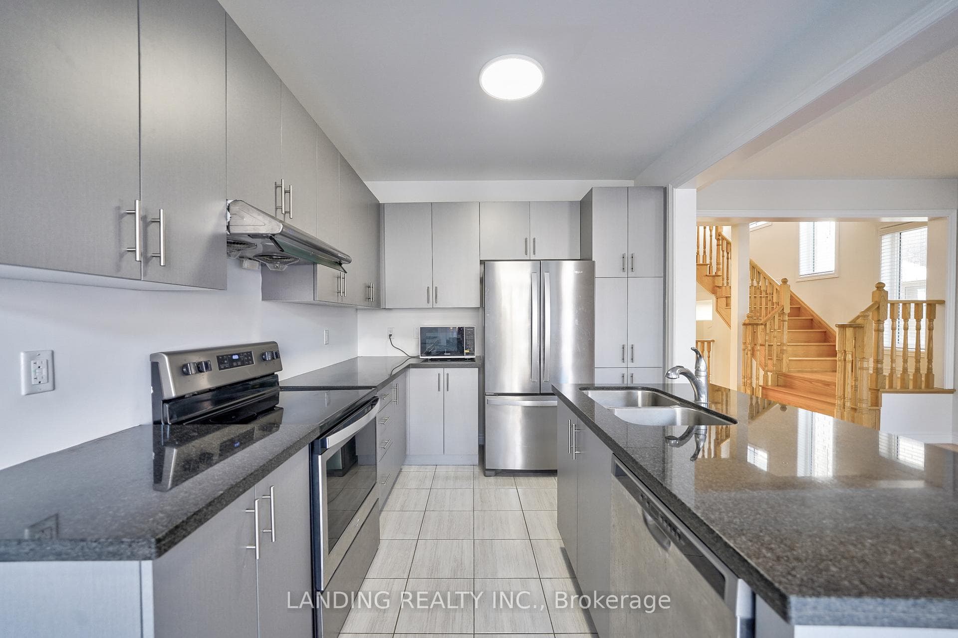 28 Applegate Drive photo 7