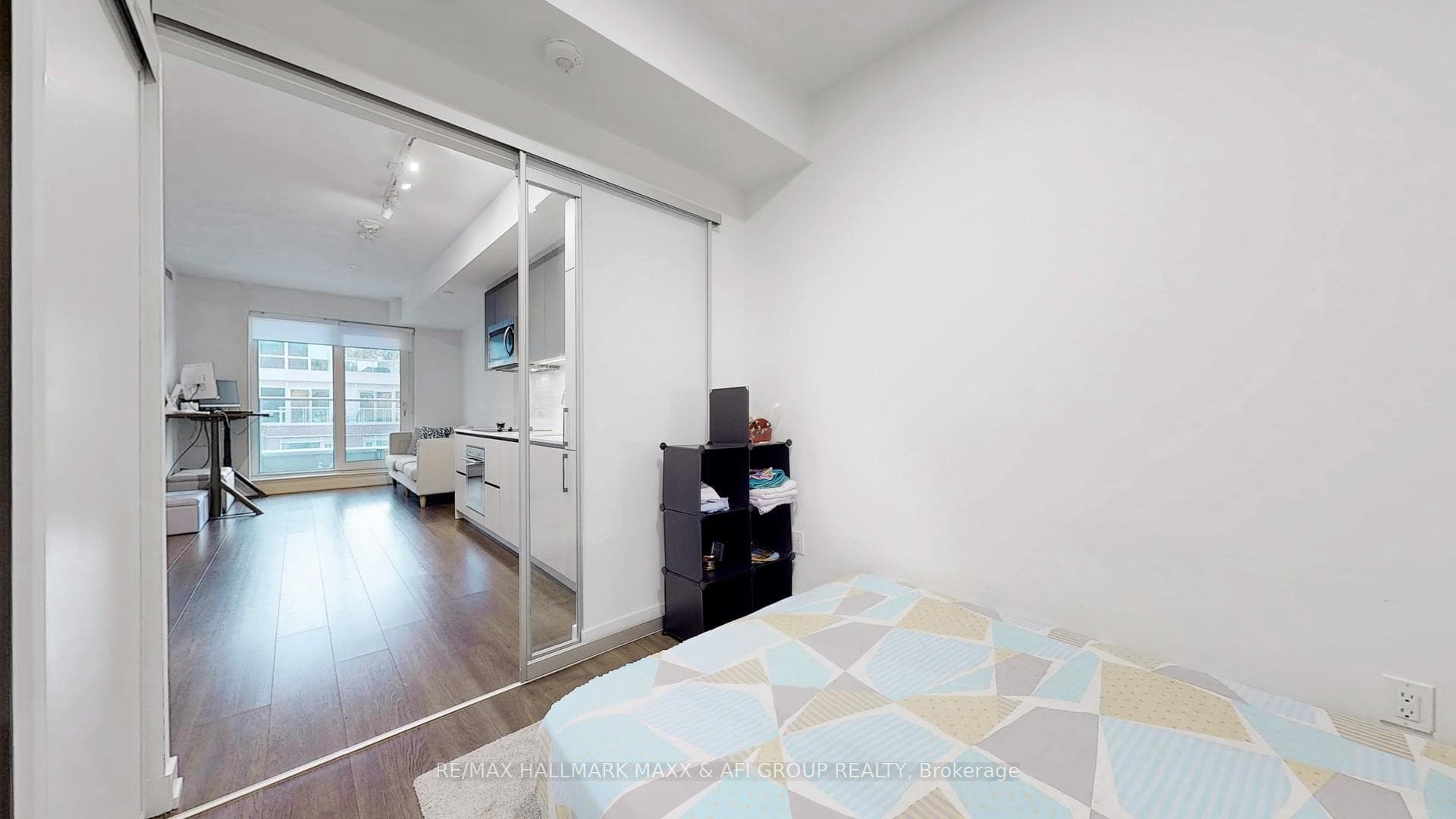 150 Logan Avenue Unit 431 photo 20