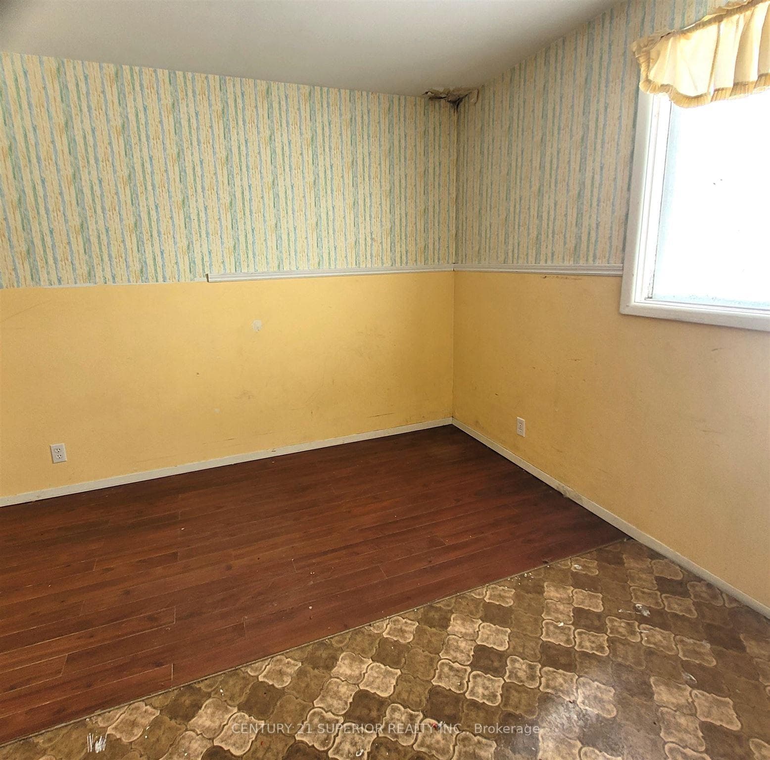 10 Shawinigan Place photo 22