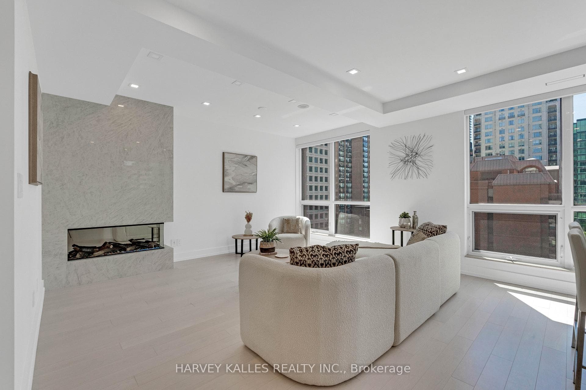10 Bellair Street Unit 603 photo 8