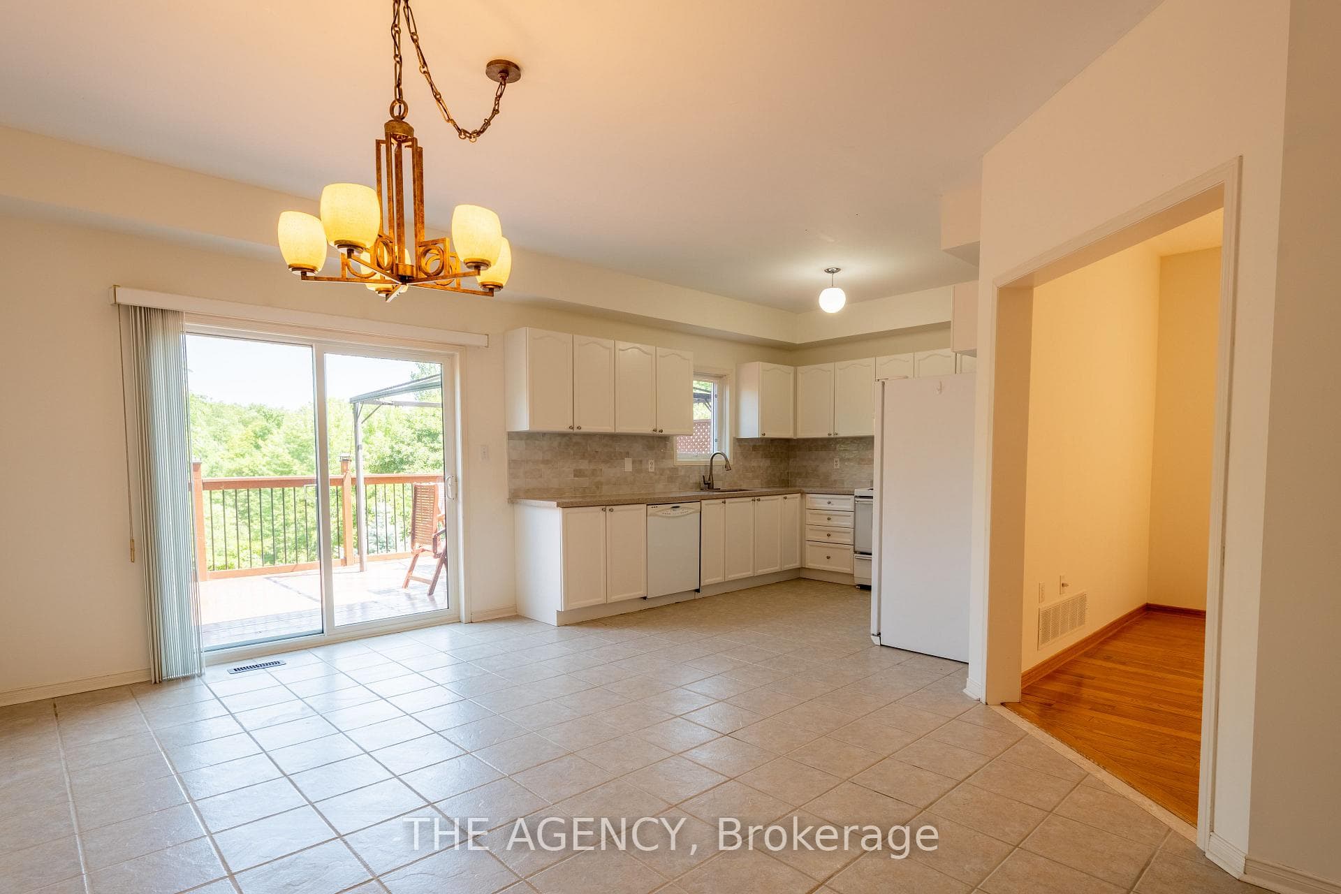 45 Silvervalley Drive Unit UPPER photo 9