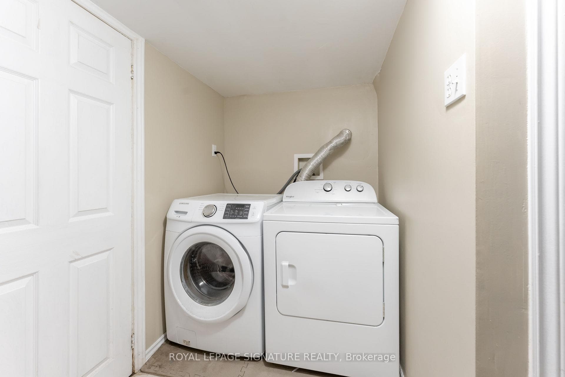 14 Lawndale Road Unit Lower photo 8