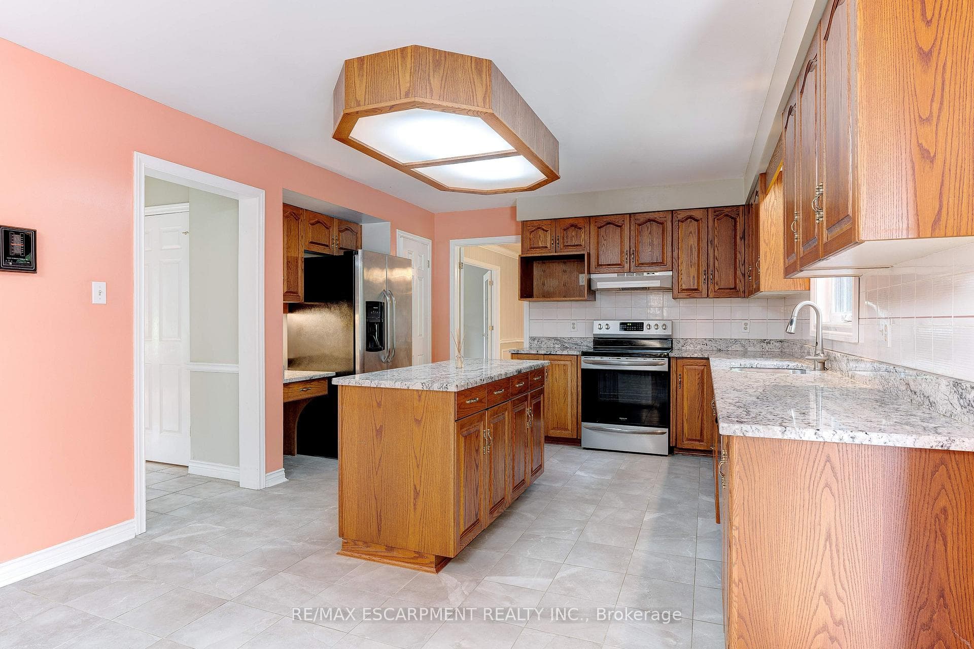 9 Peppertree Crescent photo 16