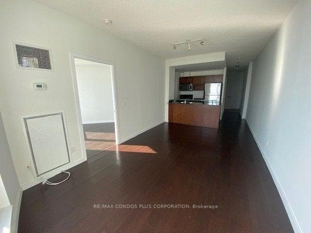 218 Queens Quay N/A Unit 1906 photo 5