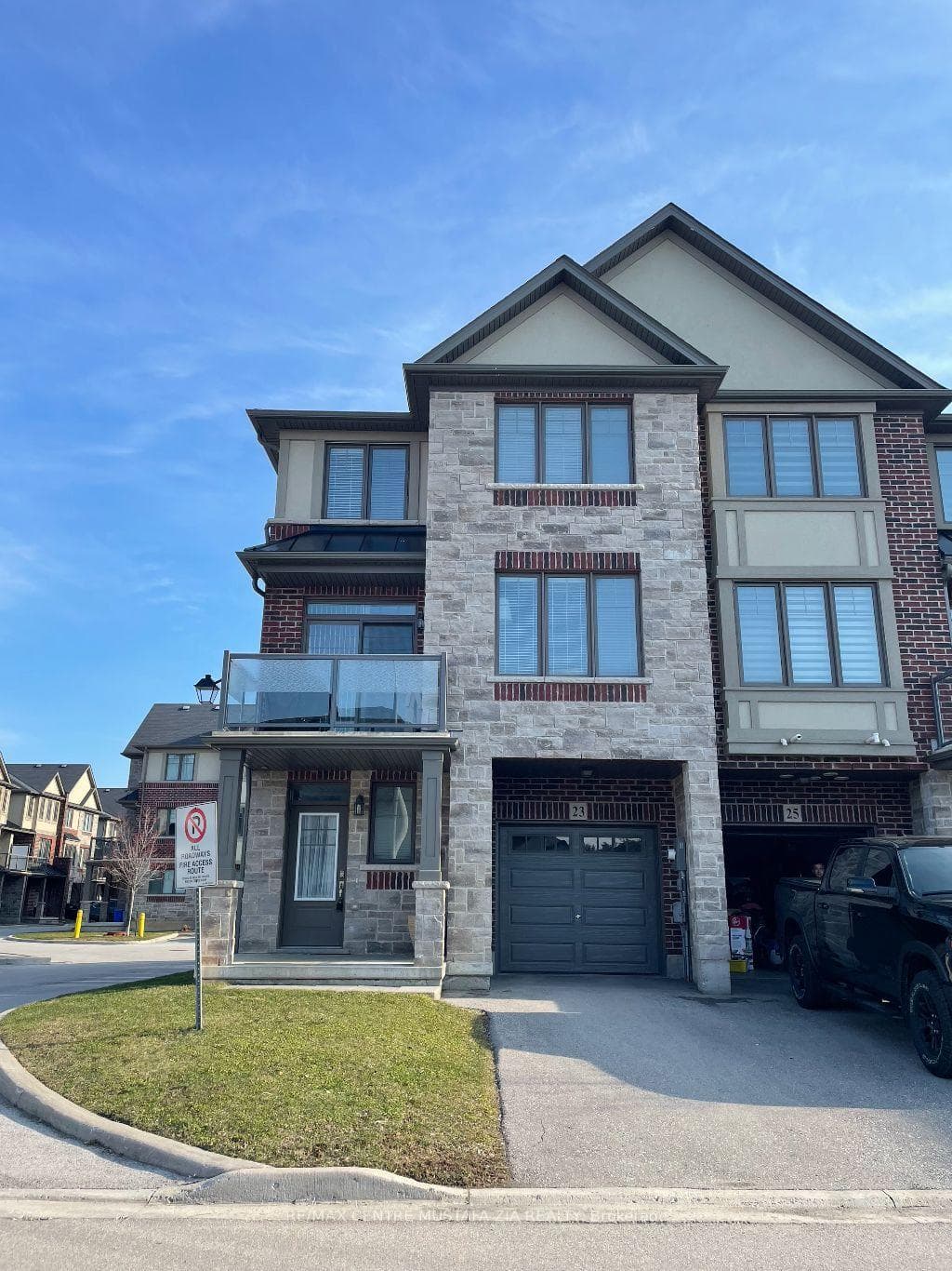 23 Dodman Crescent photo 1