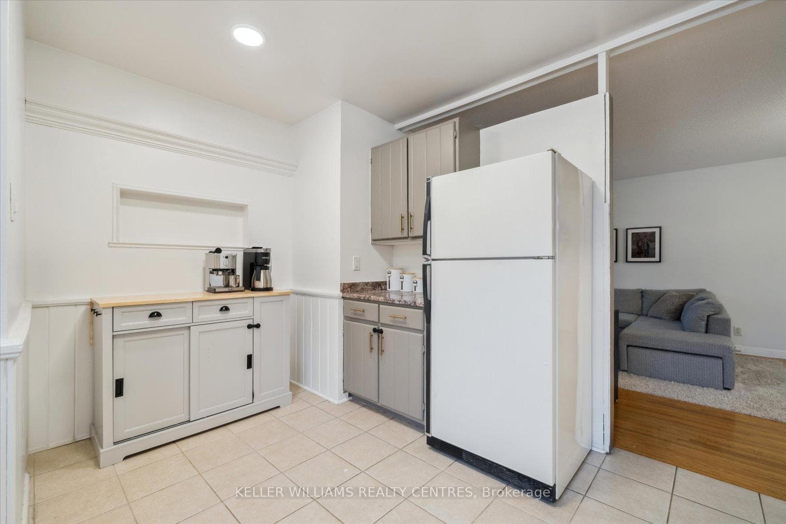56 Murray Drive photo 17