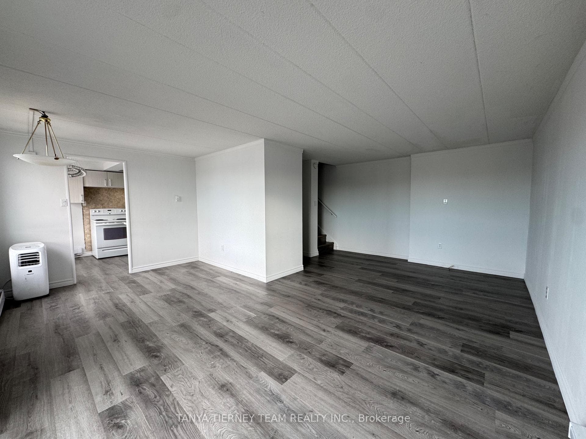 43 Taunton Road Unit 48 photo 6