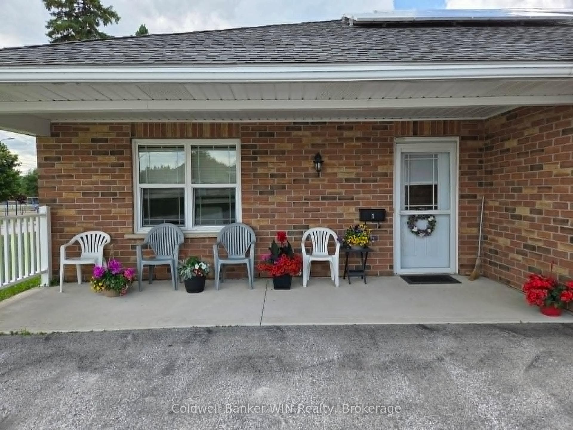 444 Newfoundland Street Unit 1 photo 2