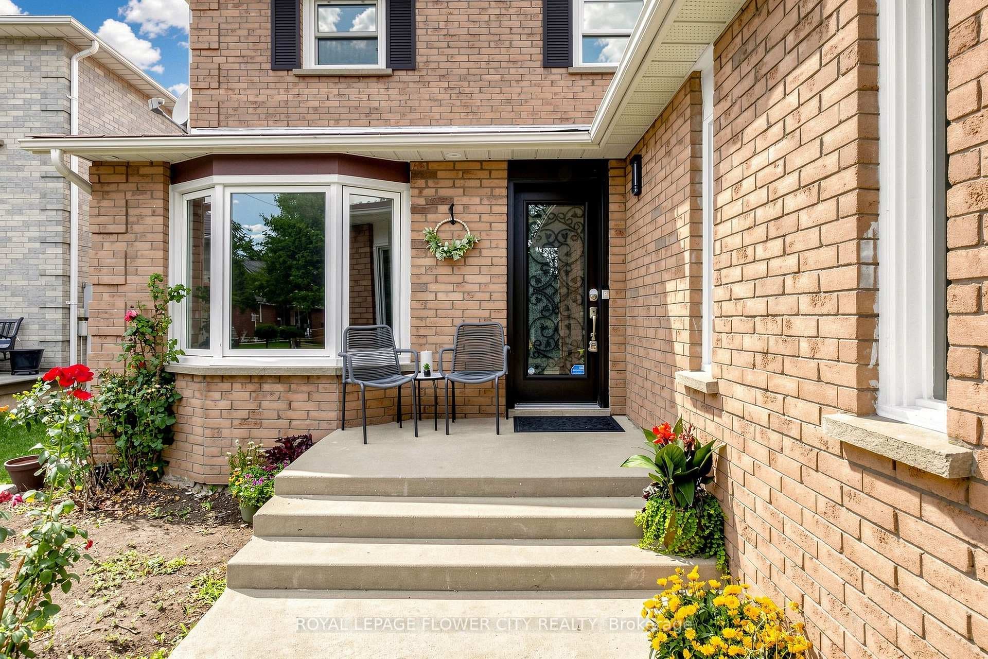 116 Flowertown Avenue photo 4