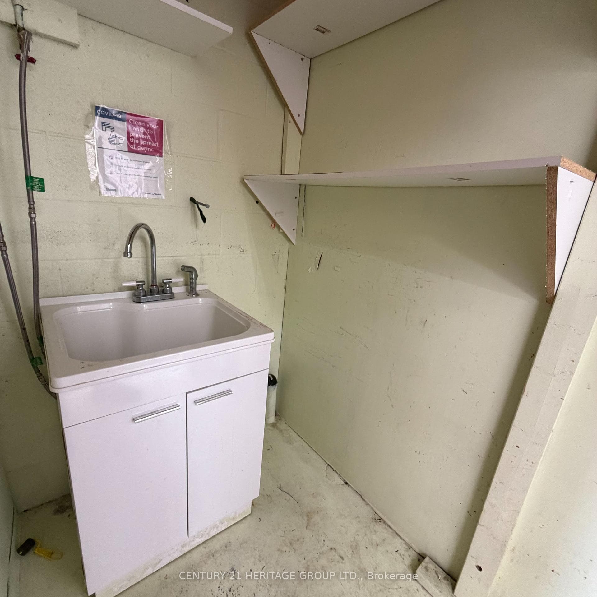 4544 Dufferin Street Unit 40 photo 3