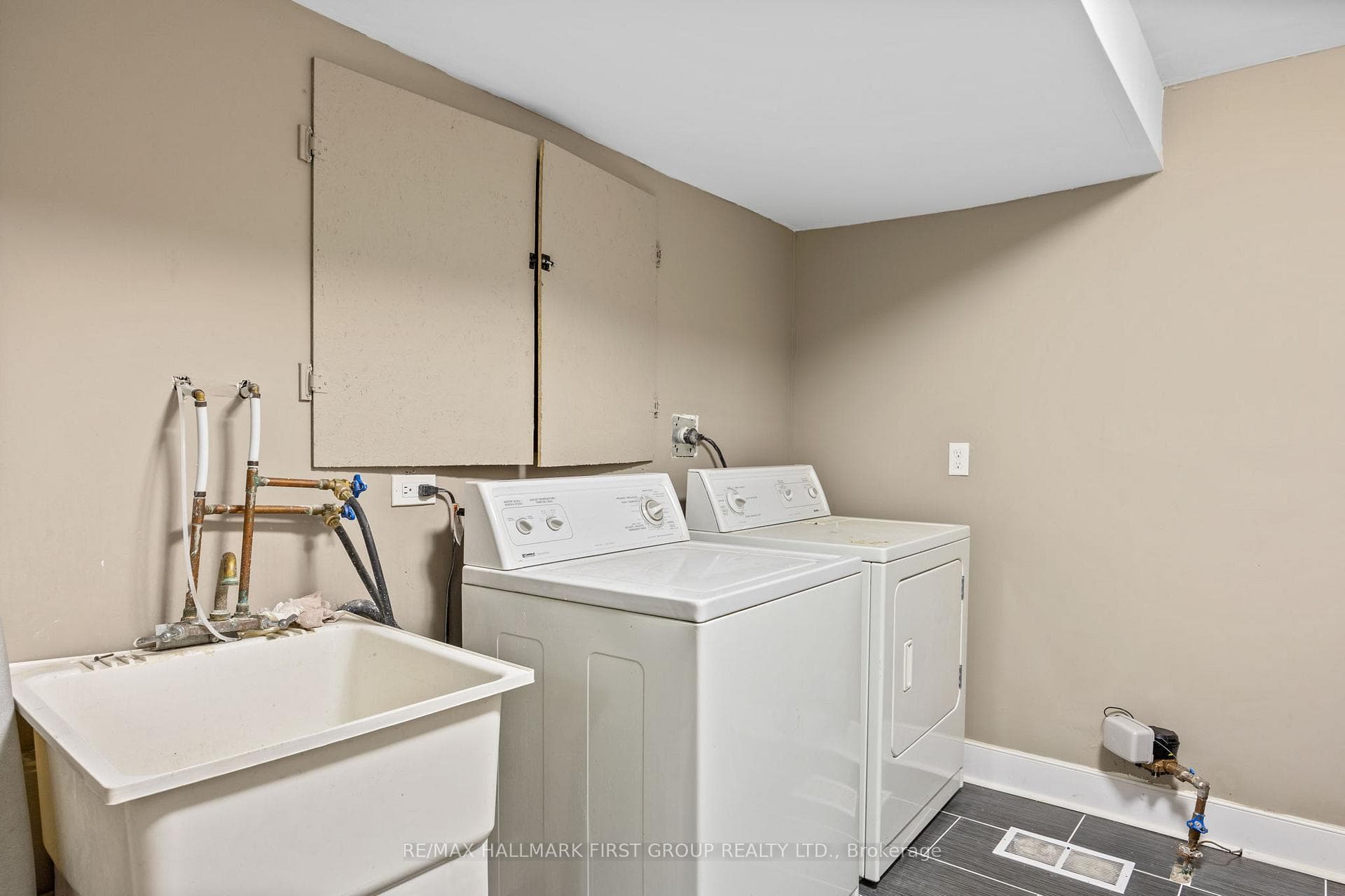 24 Whitefoot Crescent photo 30