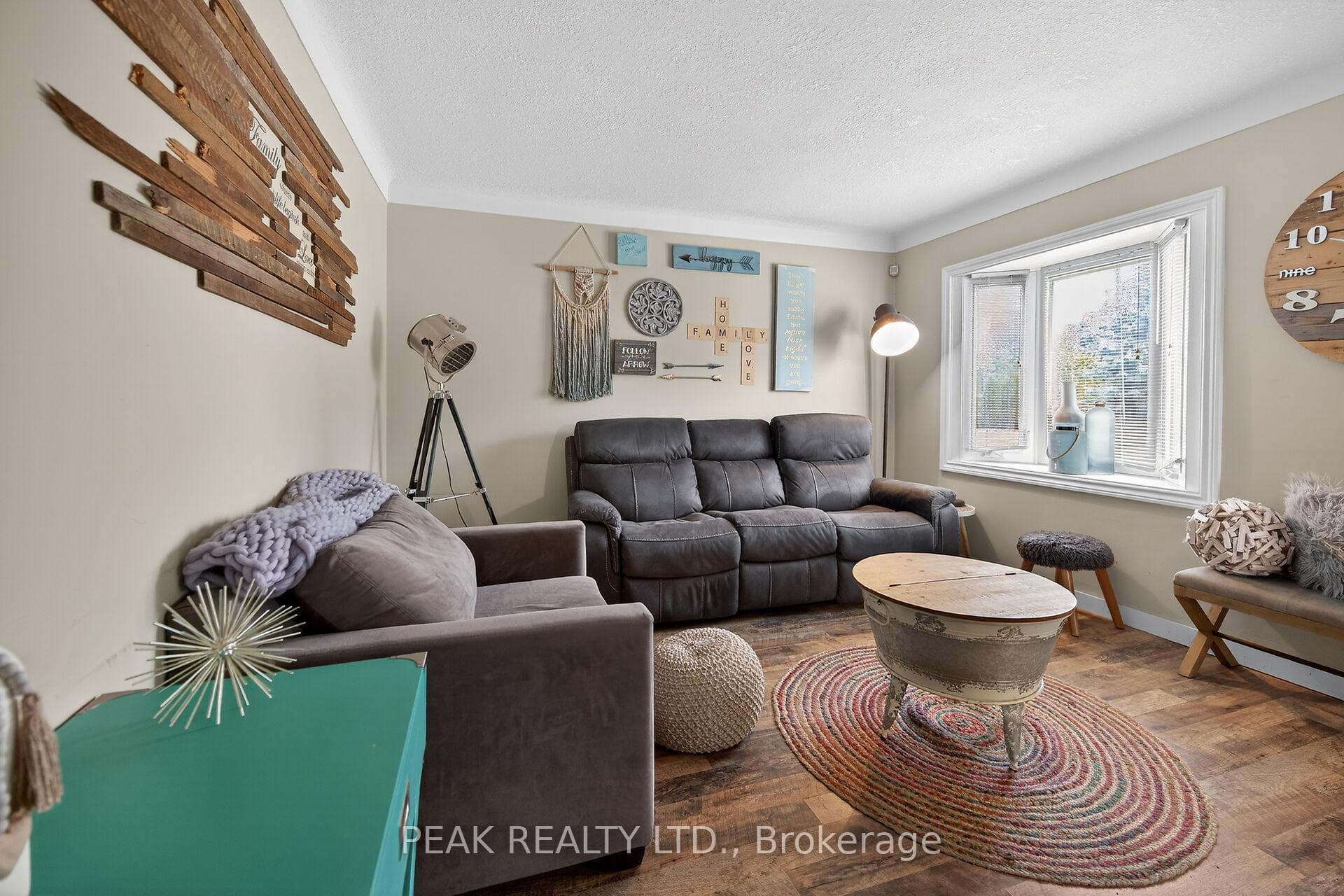 72 Morton Avenue photo 20