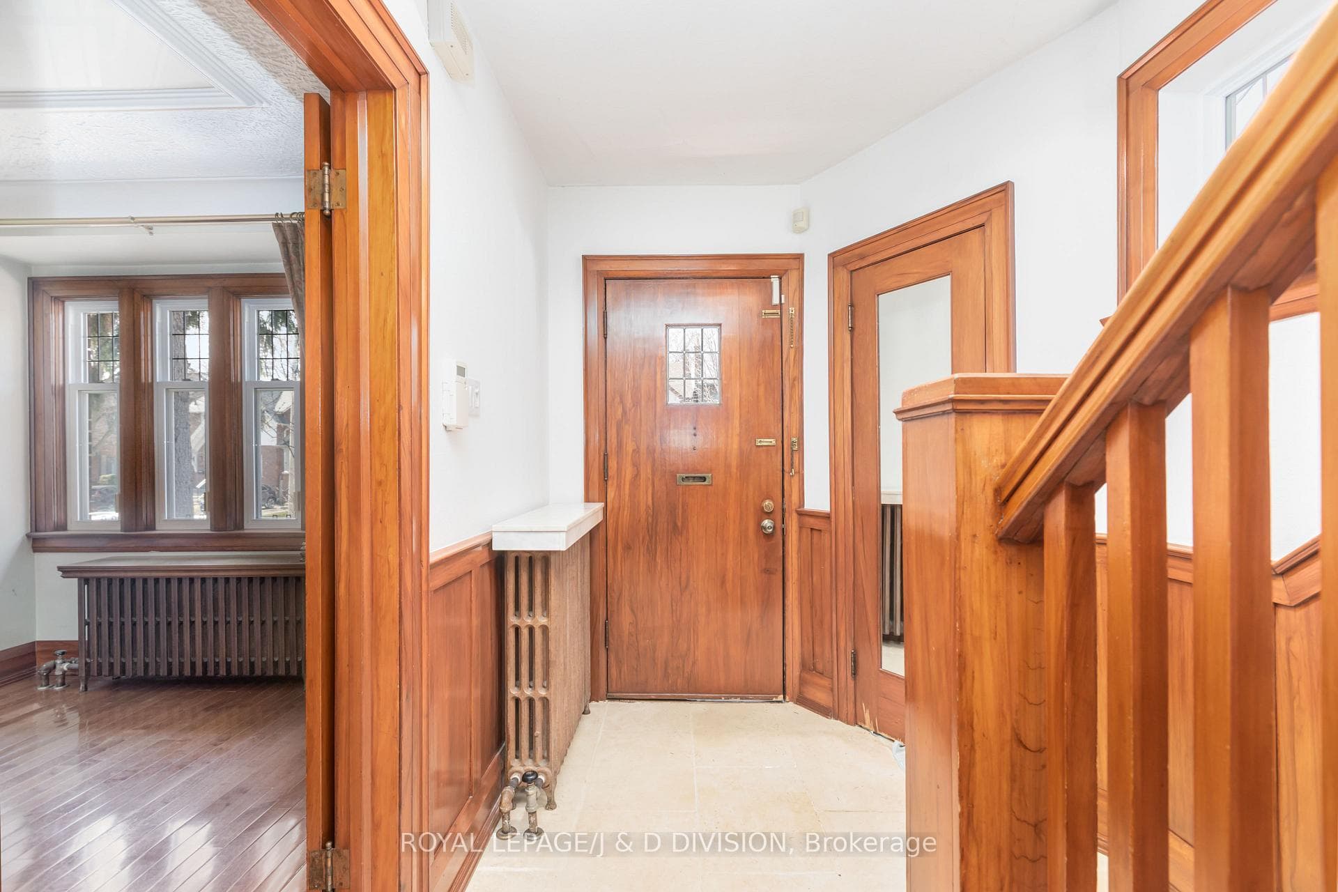 53 Heddington Avenue photo 3