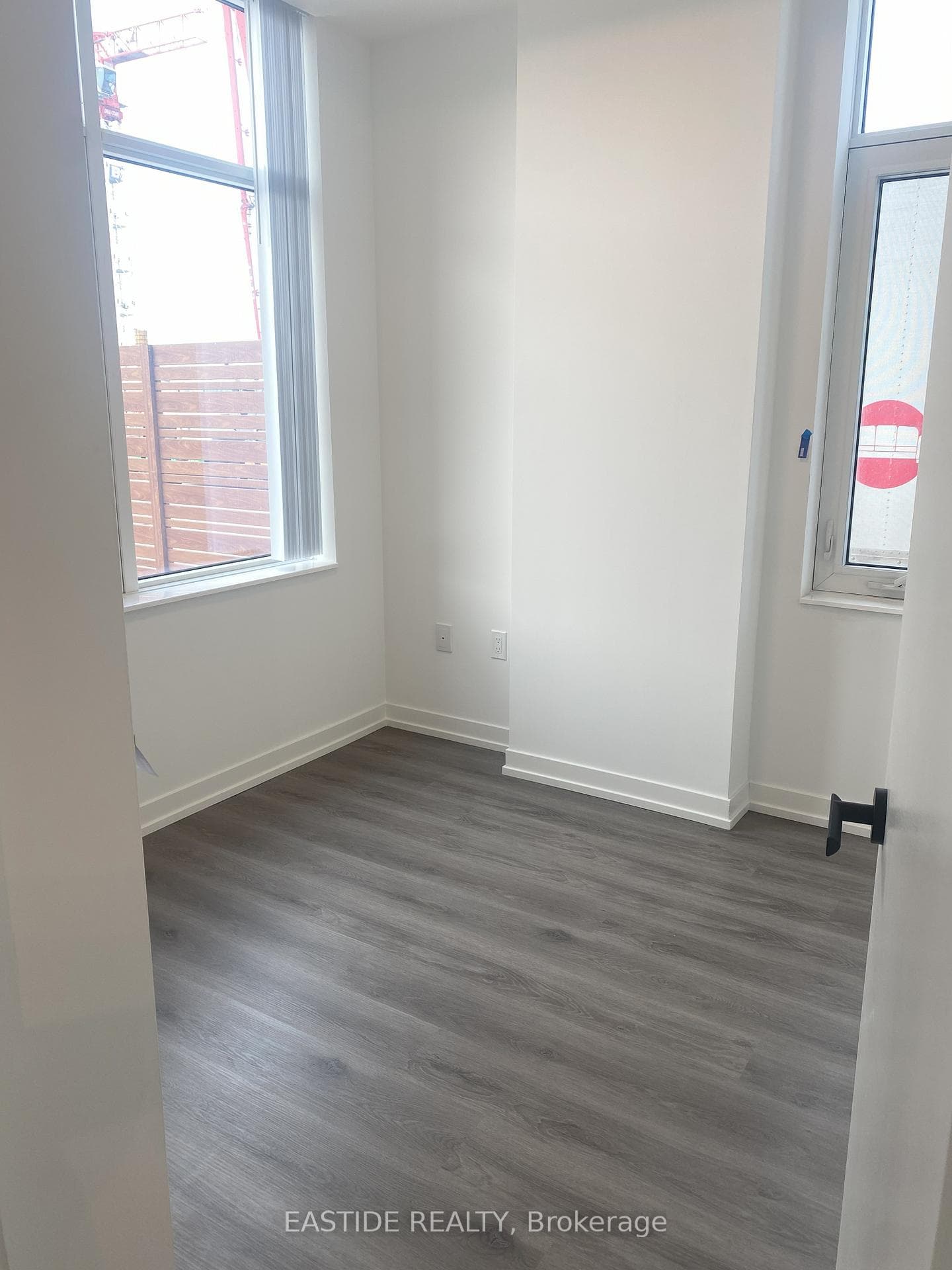 28 Interchange Way Unit Unit#D109 photo 7