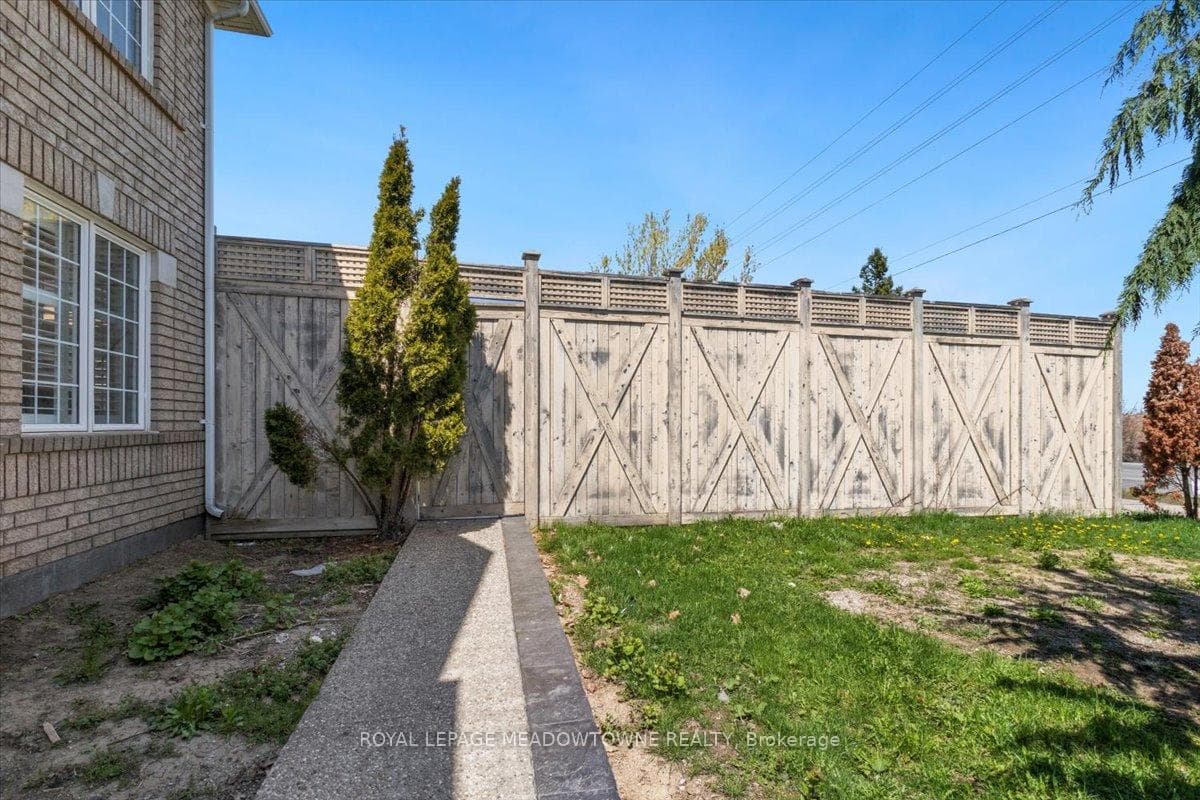1677 Clark Boulevard photo 50