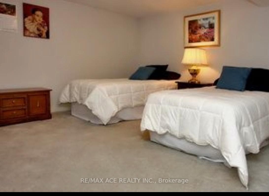 20 Rockwood Drive photo 5