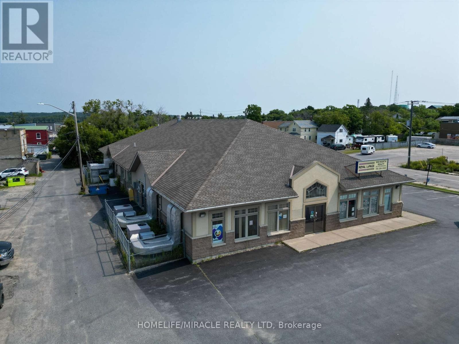9 Lawton Avenue photo 2