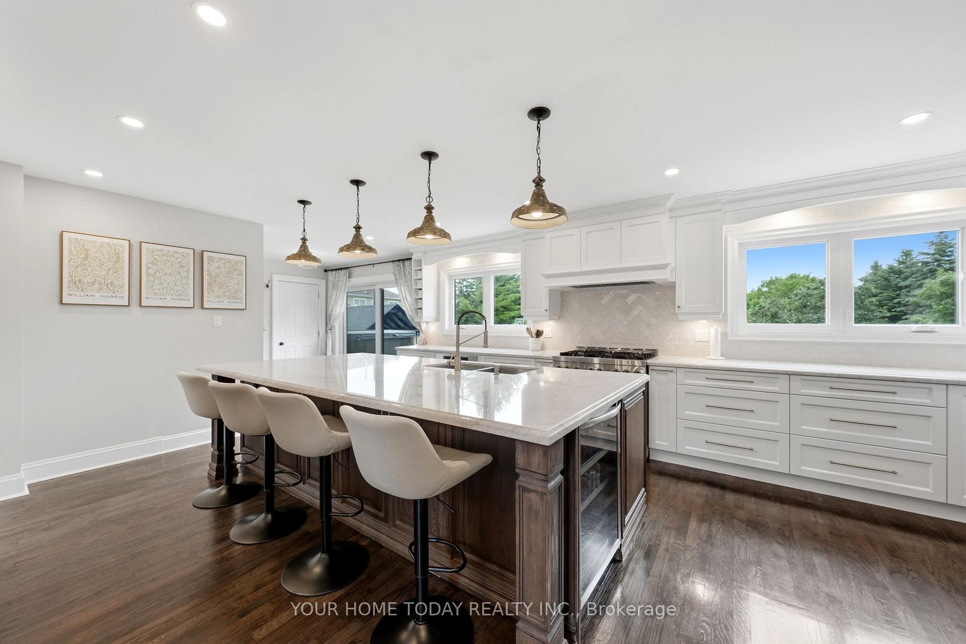 4925 Trafalgar Road photo 12