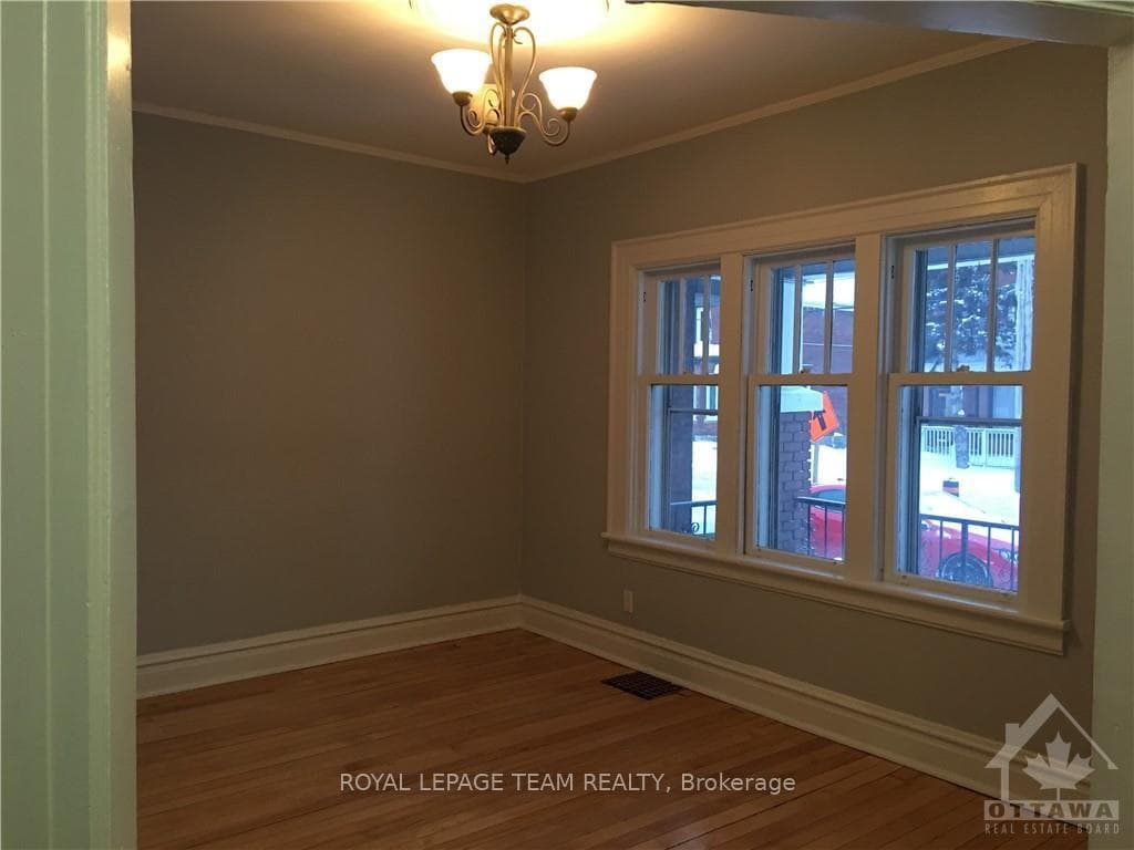 529 GLADSTONE Street photo 5