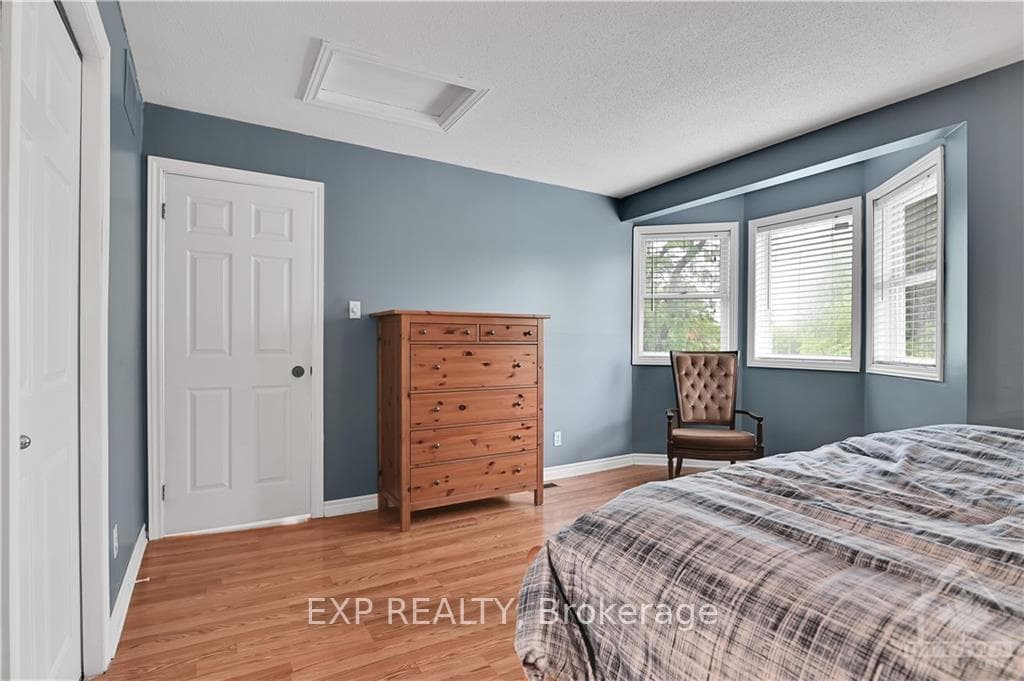 19 TOWNSEND Drive photo 15