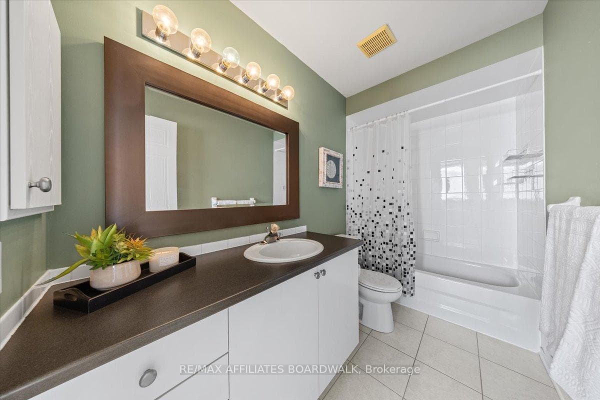 8 Stonepointe Avenue photo 34