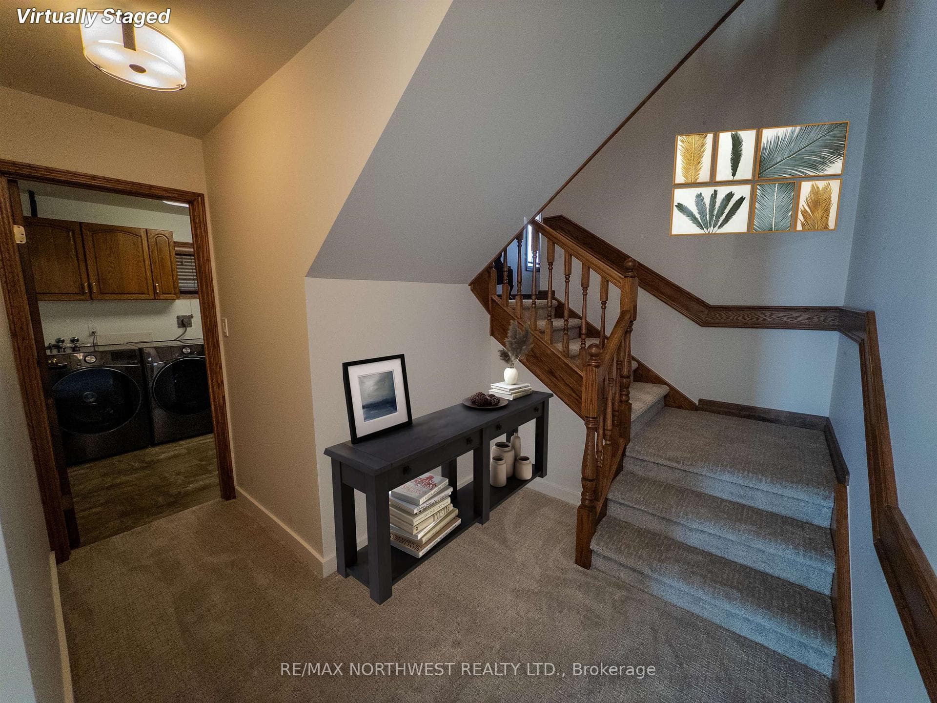 110 Lakeside Crescent photo 27