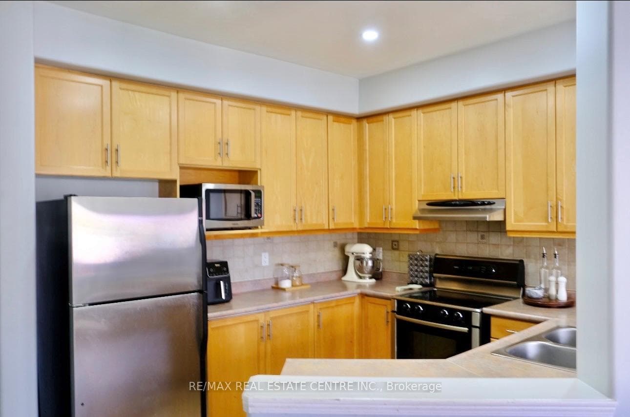 928 Golden Farmer Way photo 6