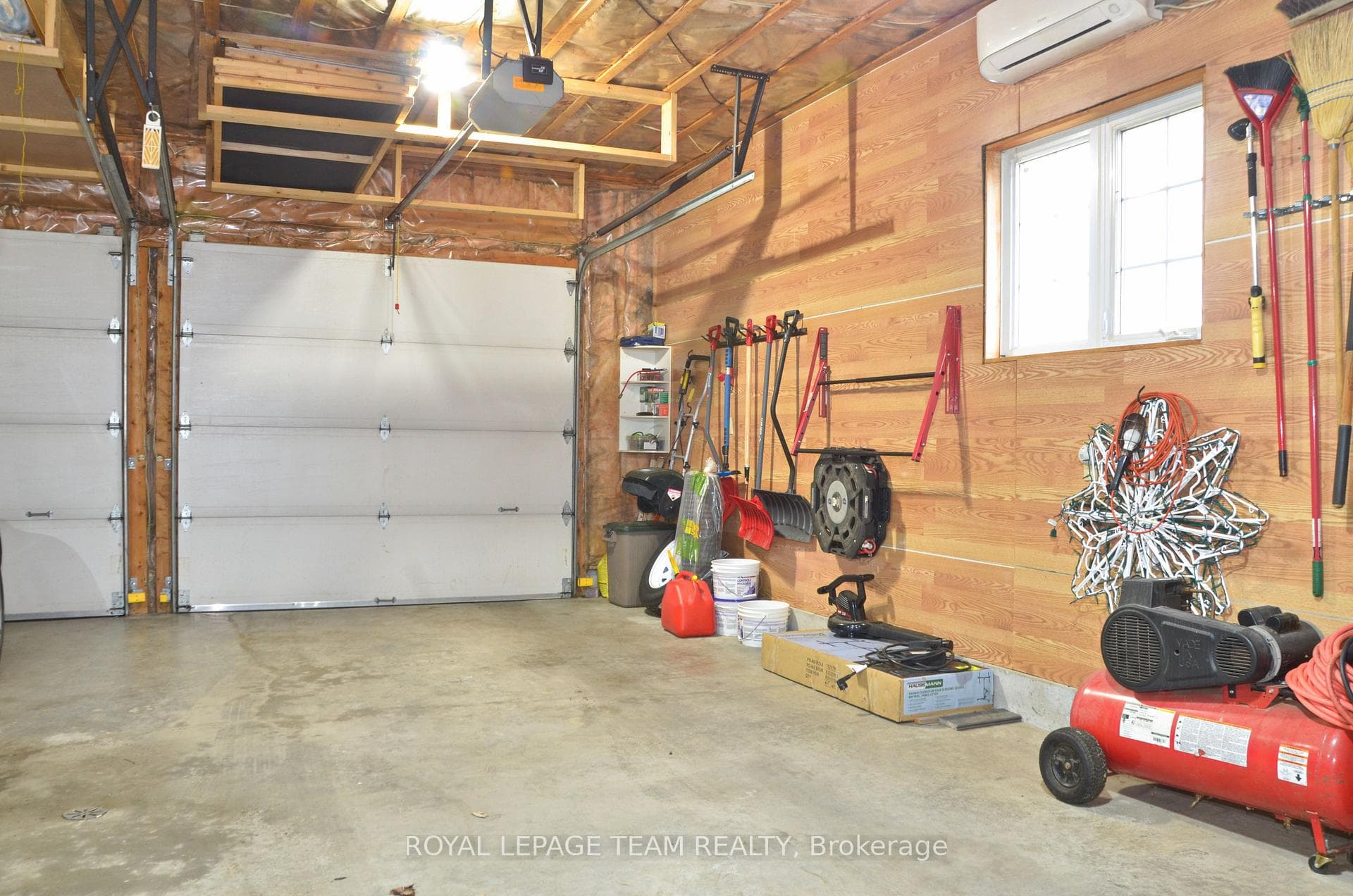 11708 Breezewood Avenue photo 29