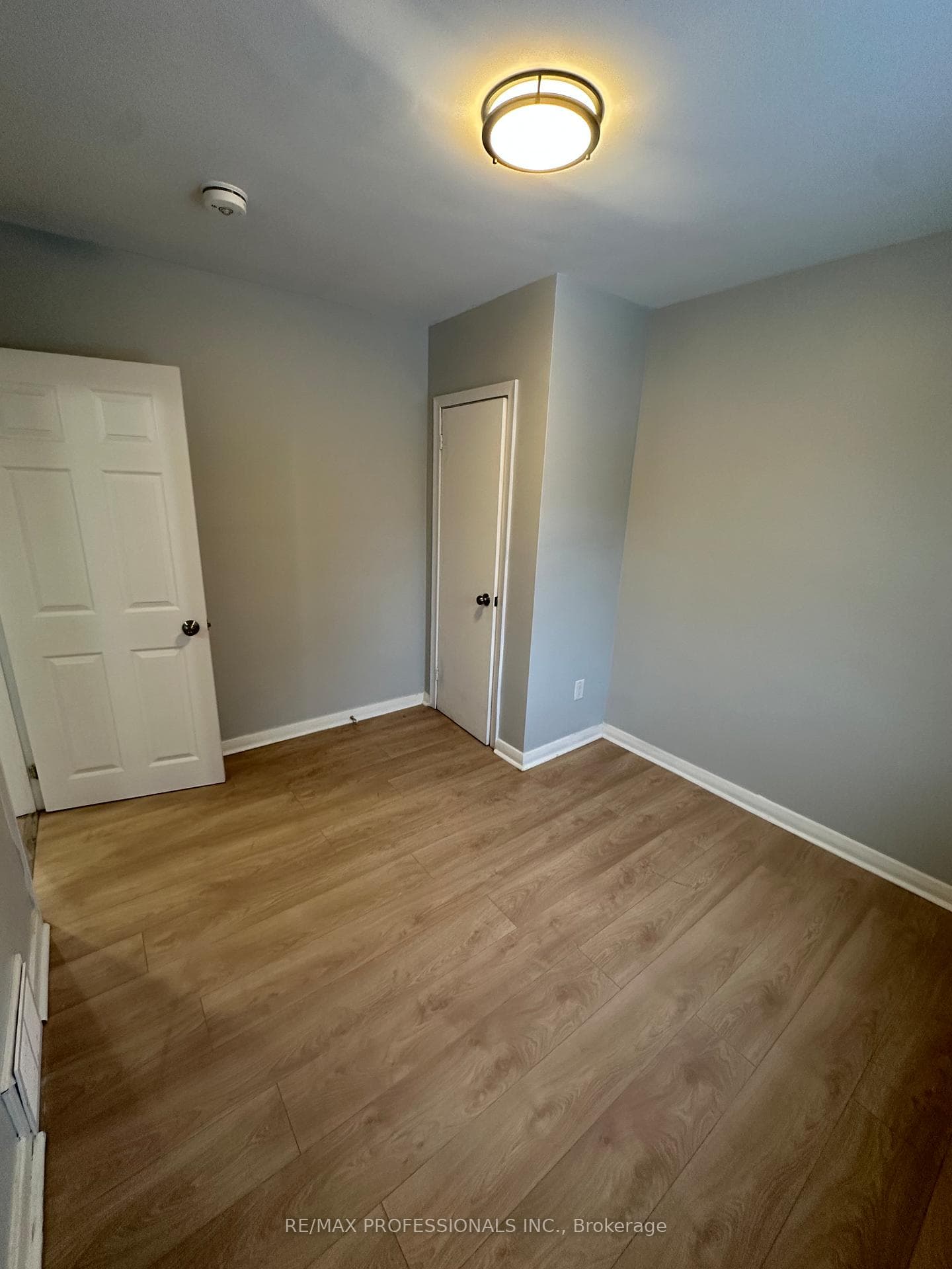 31 Treeview Drive Unit Main Floor photo 16