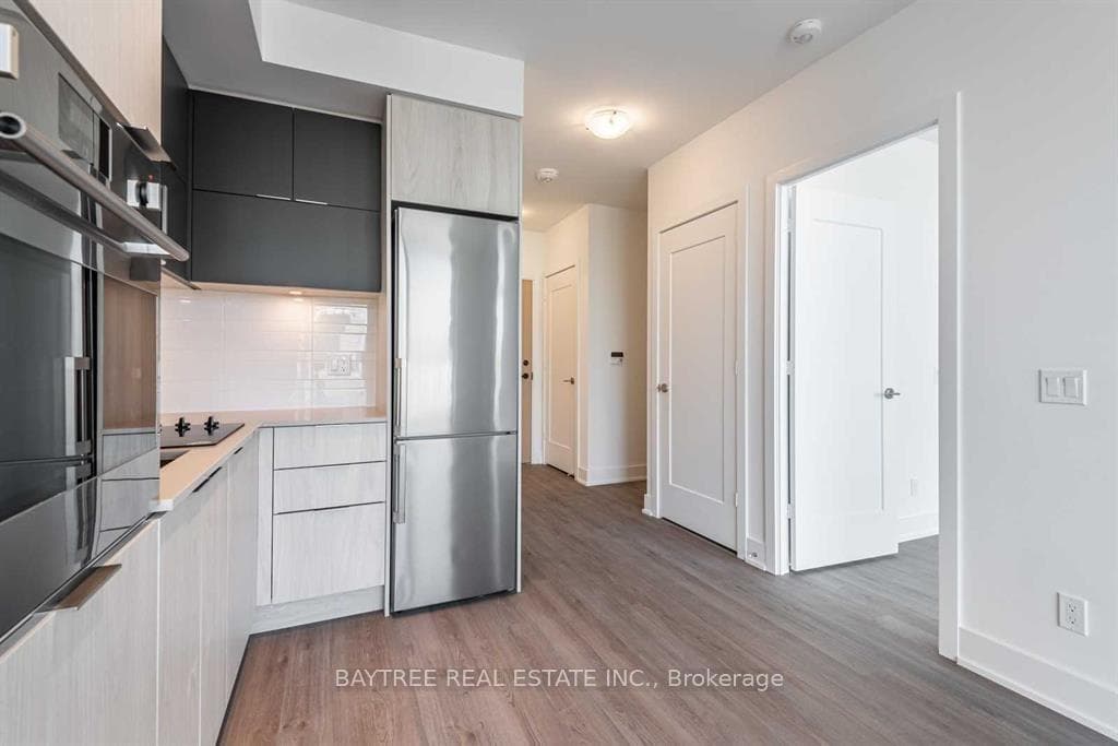 1 Belsize Drive Unit 522 photo 6