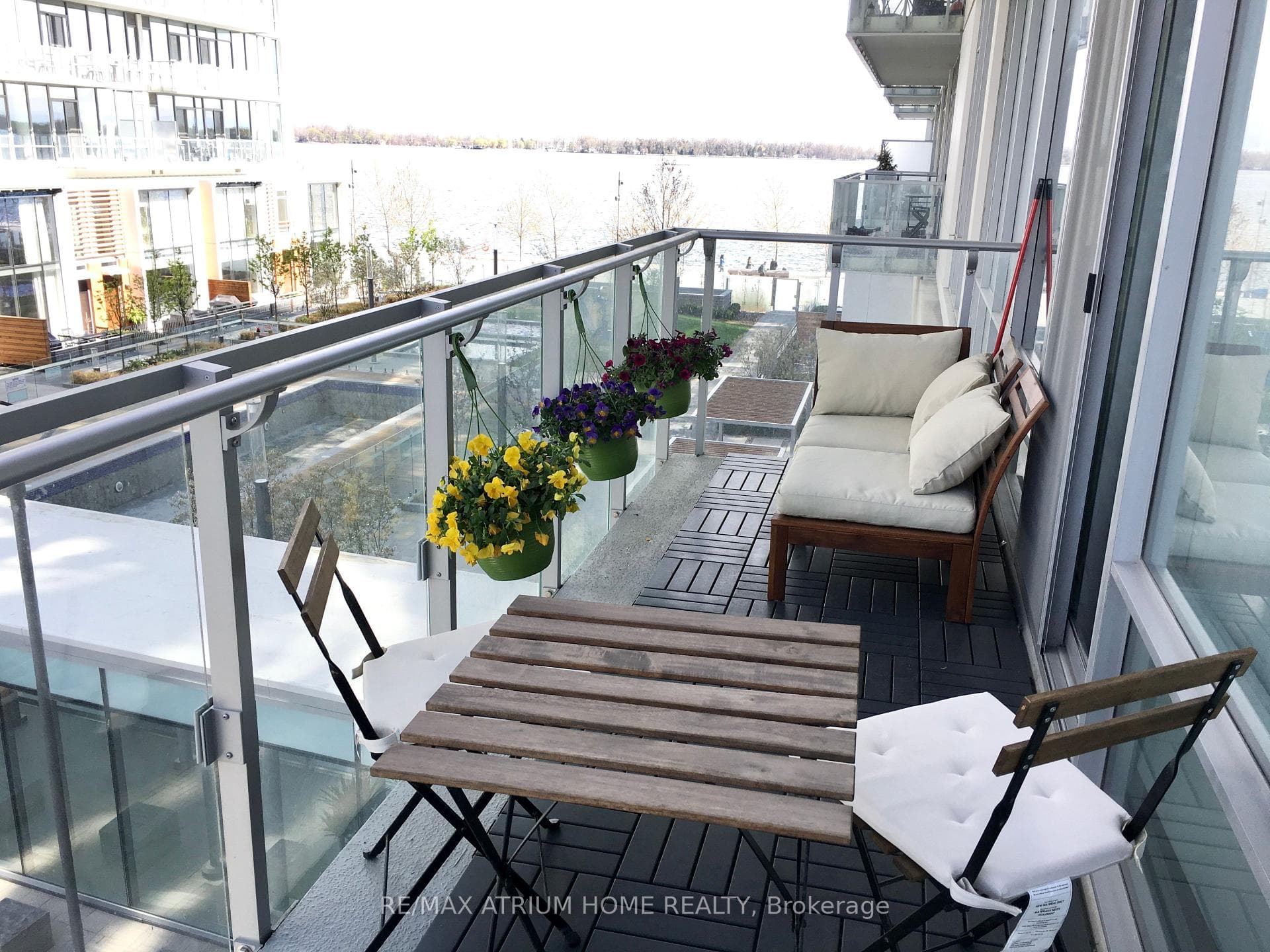 29 Queens Quay Unit 301 photo 8