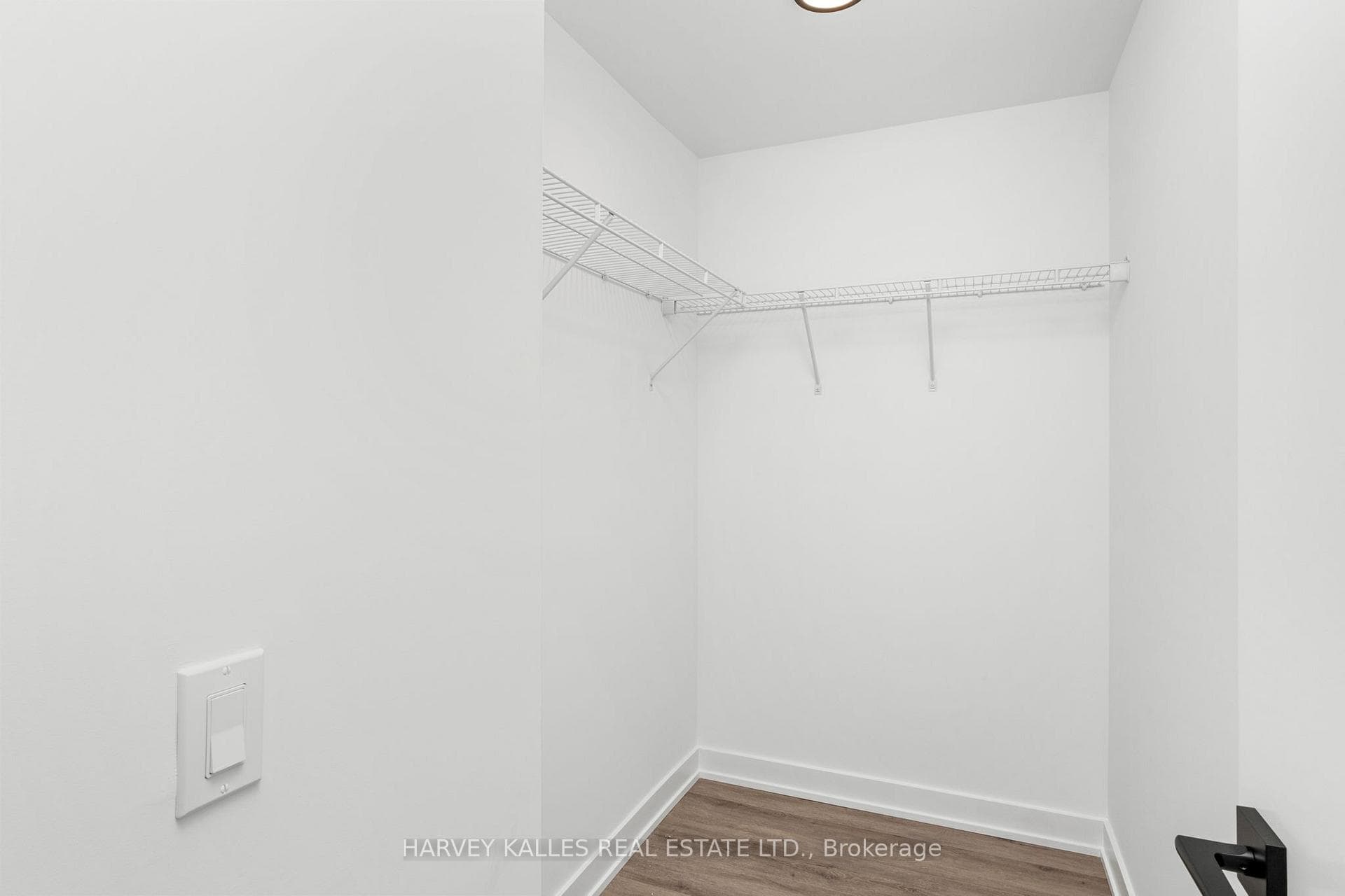 327 King Street Unit 4205 photo 14