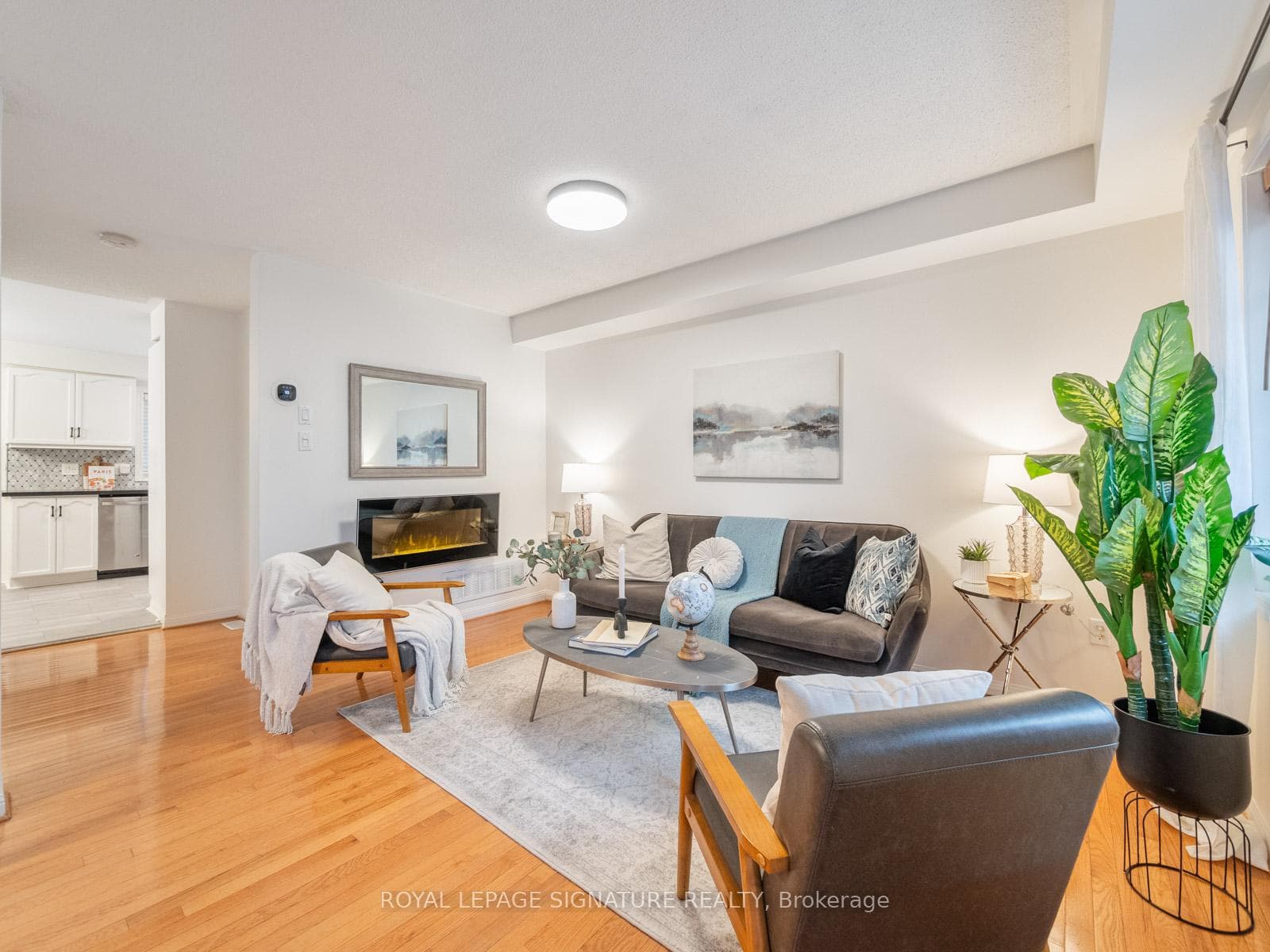6400 Lawrence Avenue photo 6