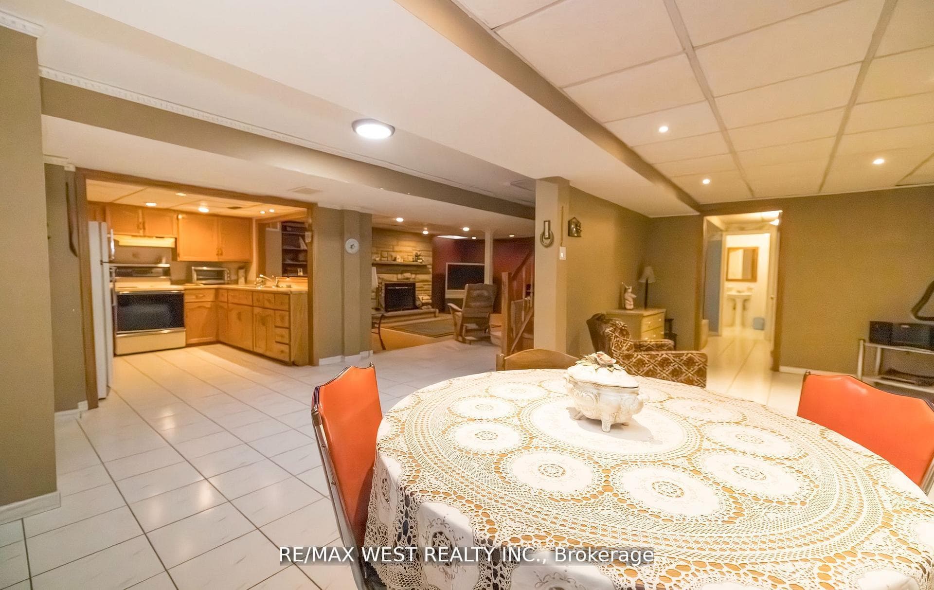52 Amantine Crescent photo 35