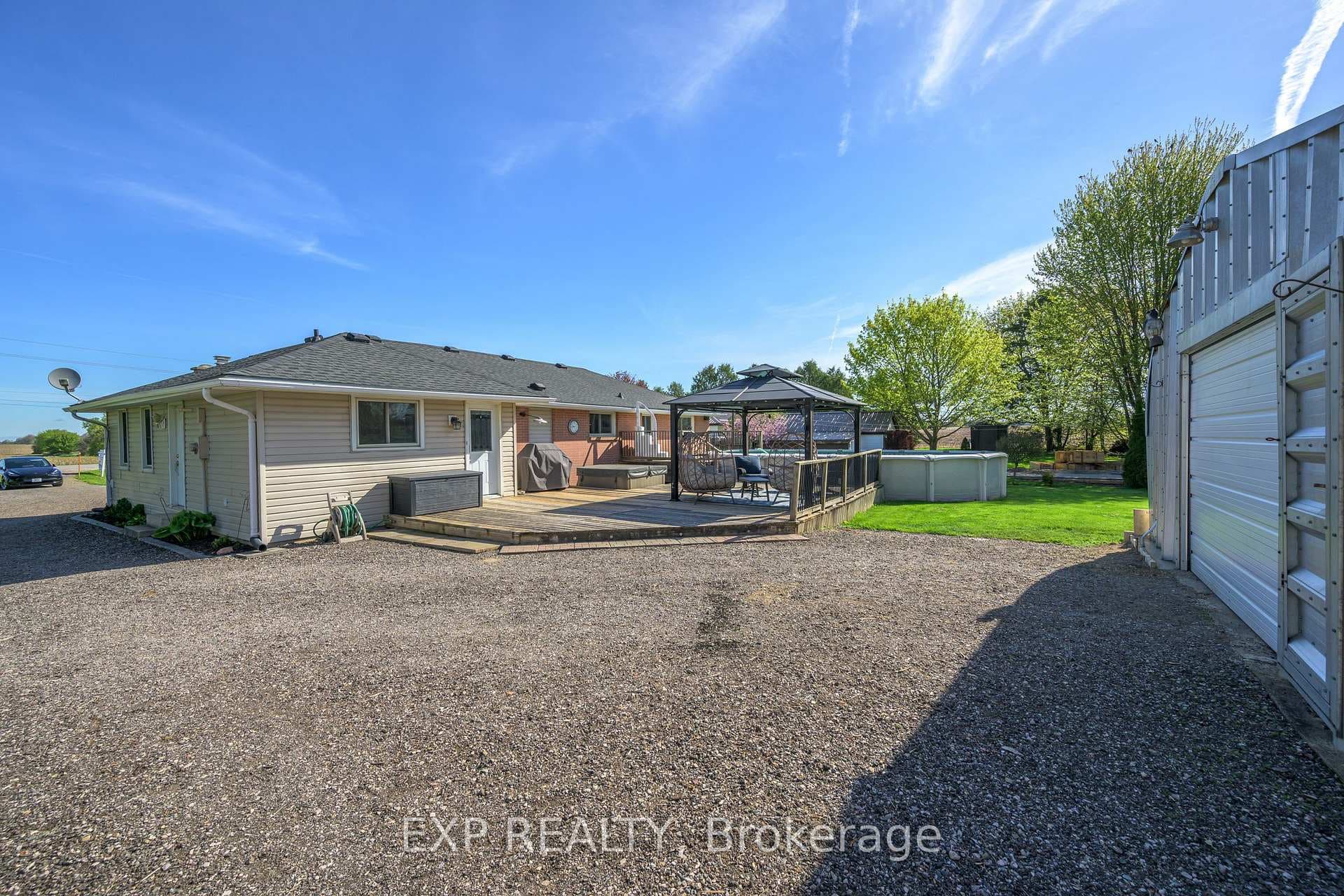 585 Donnybrook Drive photo 4