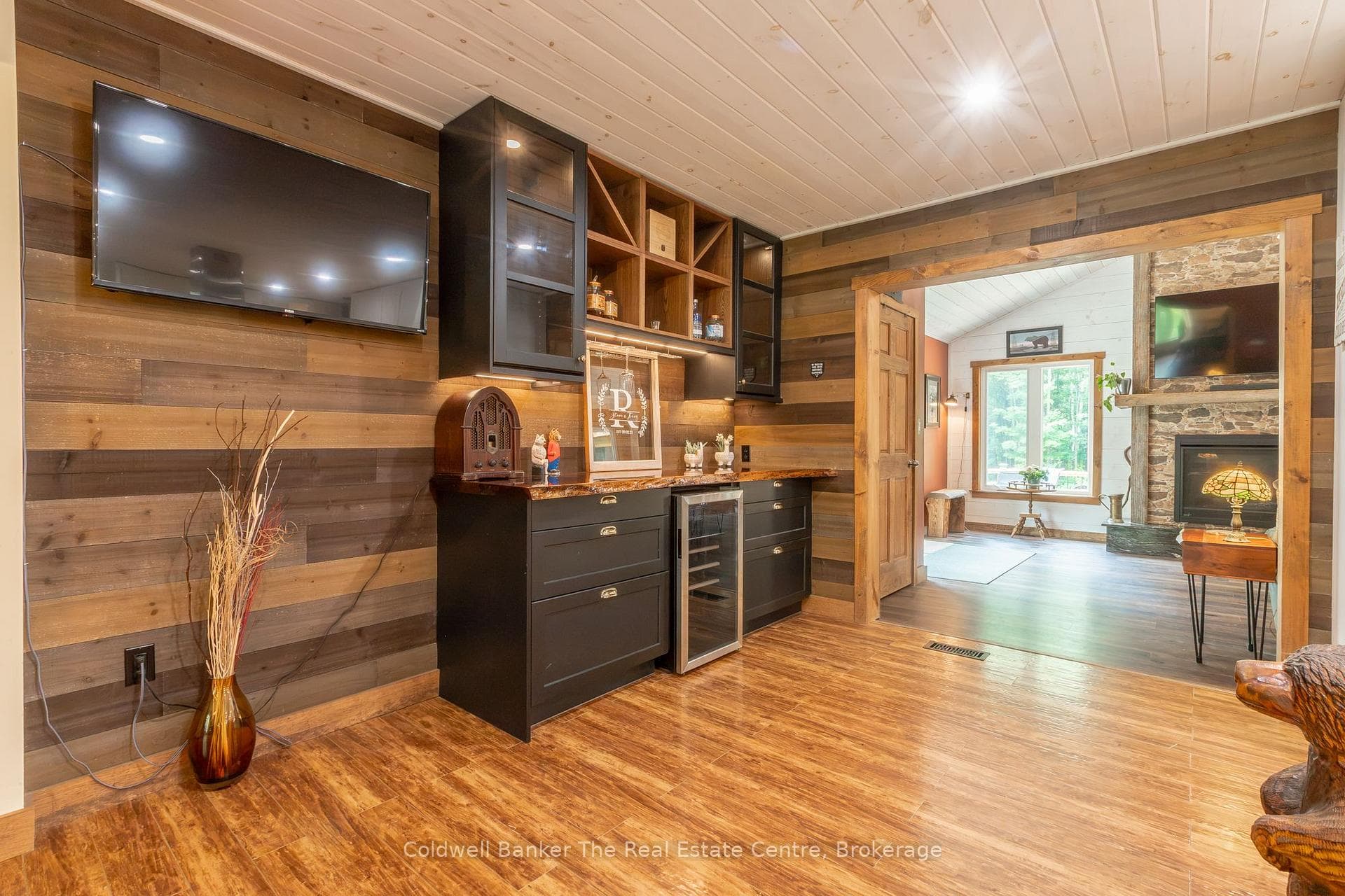 78 Glencairn Crescent photo 14