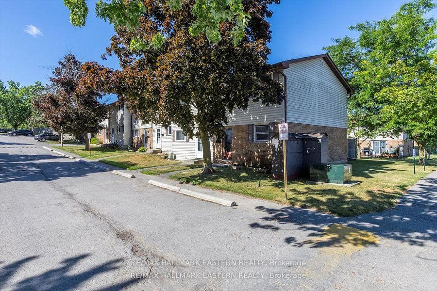 996 Sydenham Road Unit #67 photo 47