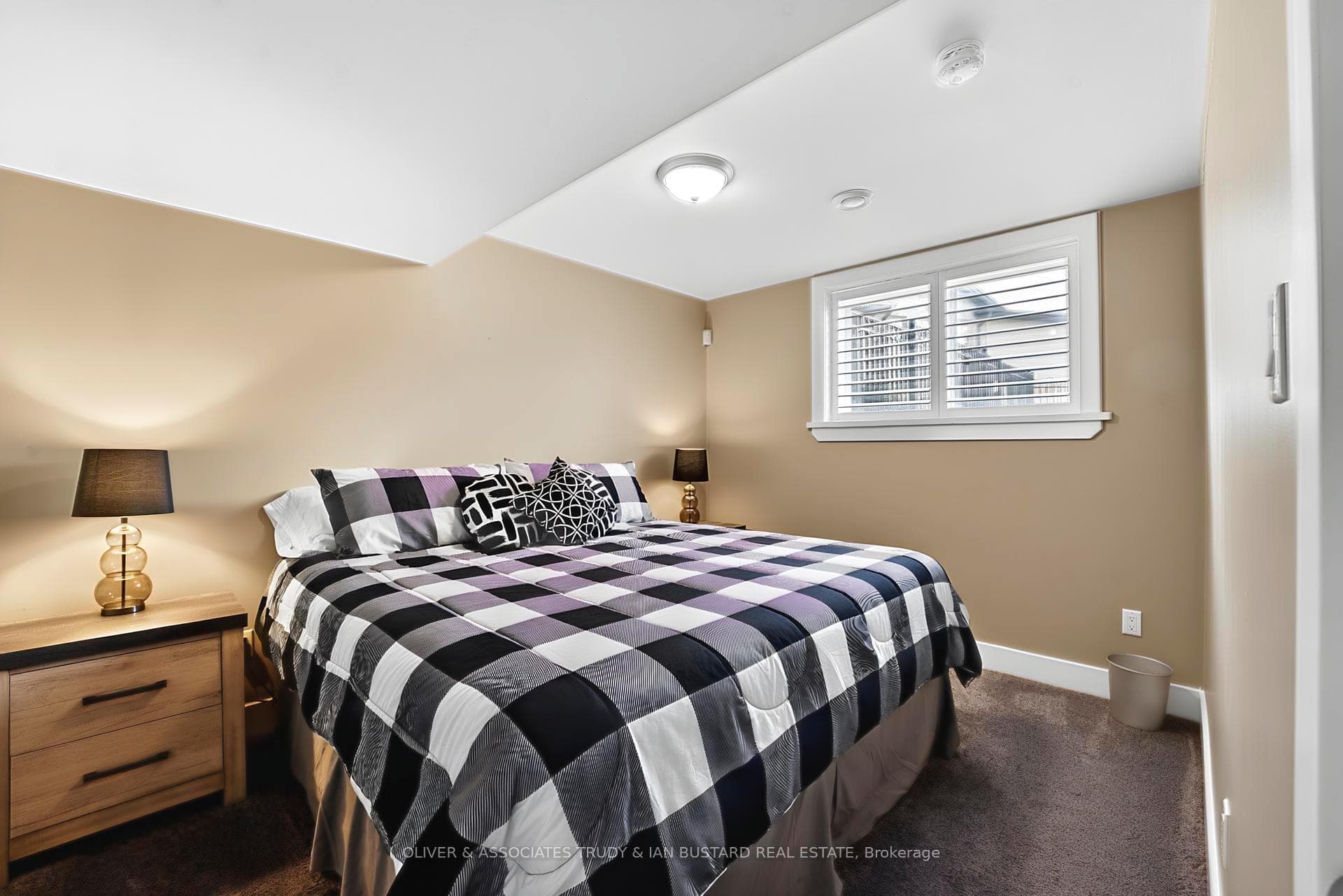 46 Erin Place photo 35
