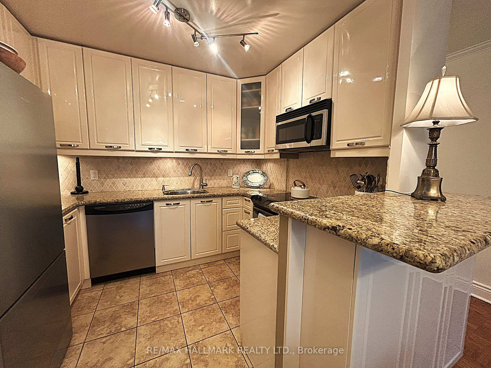 60 Montclair Avenue Unit 505 photo 6