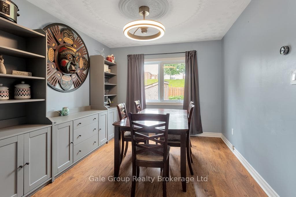 148 Rolling Meadows Drive photo 6