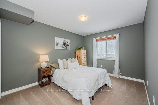 9 Wilkie Crescent photo 18