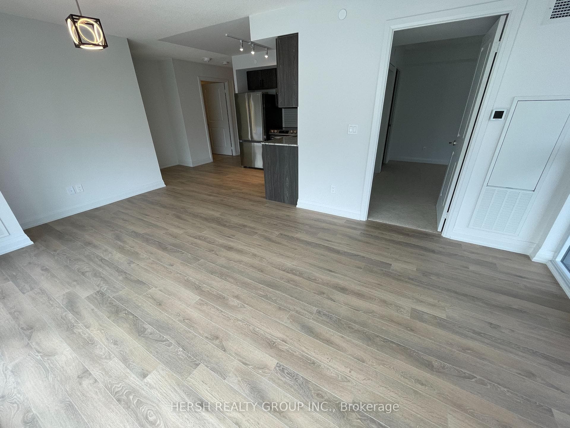 20 Meadowglen Place Unit 1504 photo 15