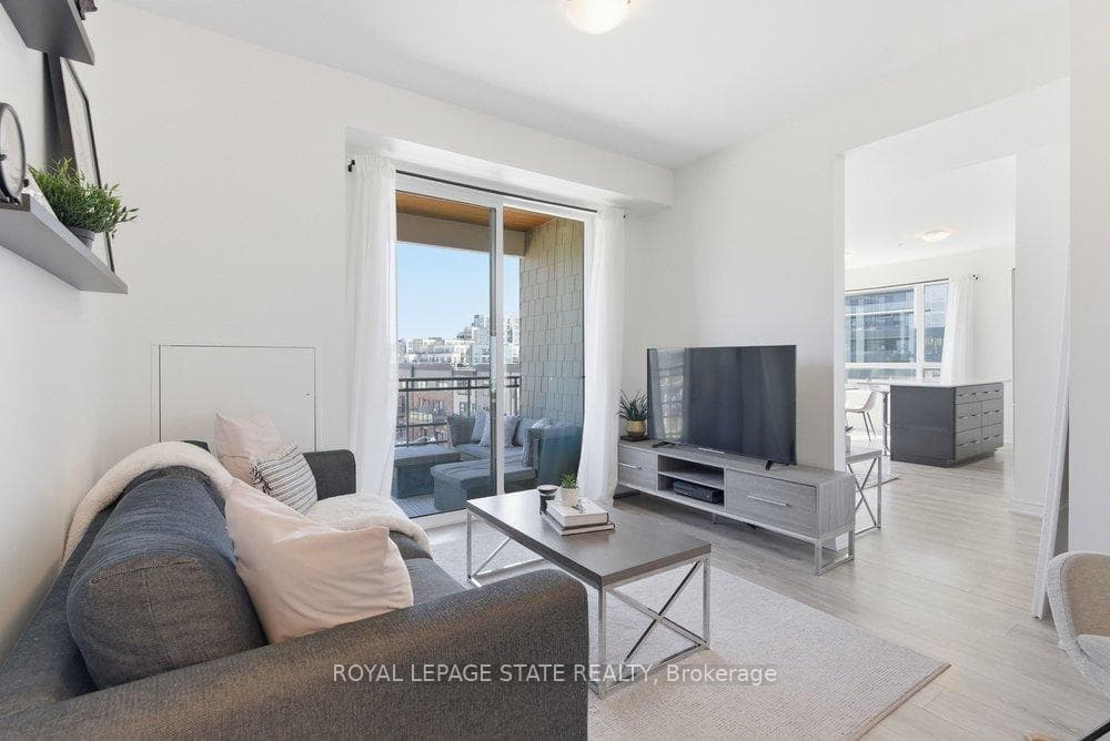 40 Esplanade Lane Unit 406 photo 10
